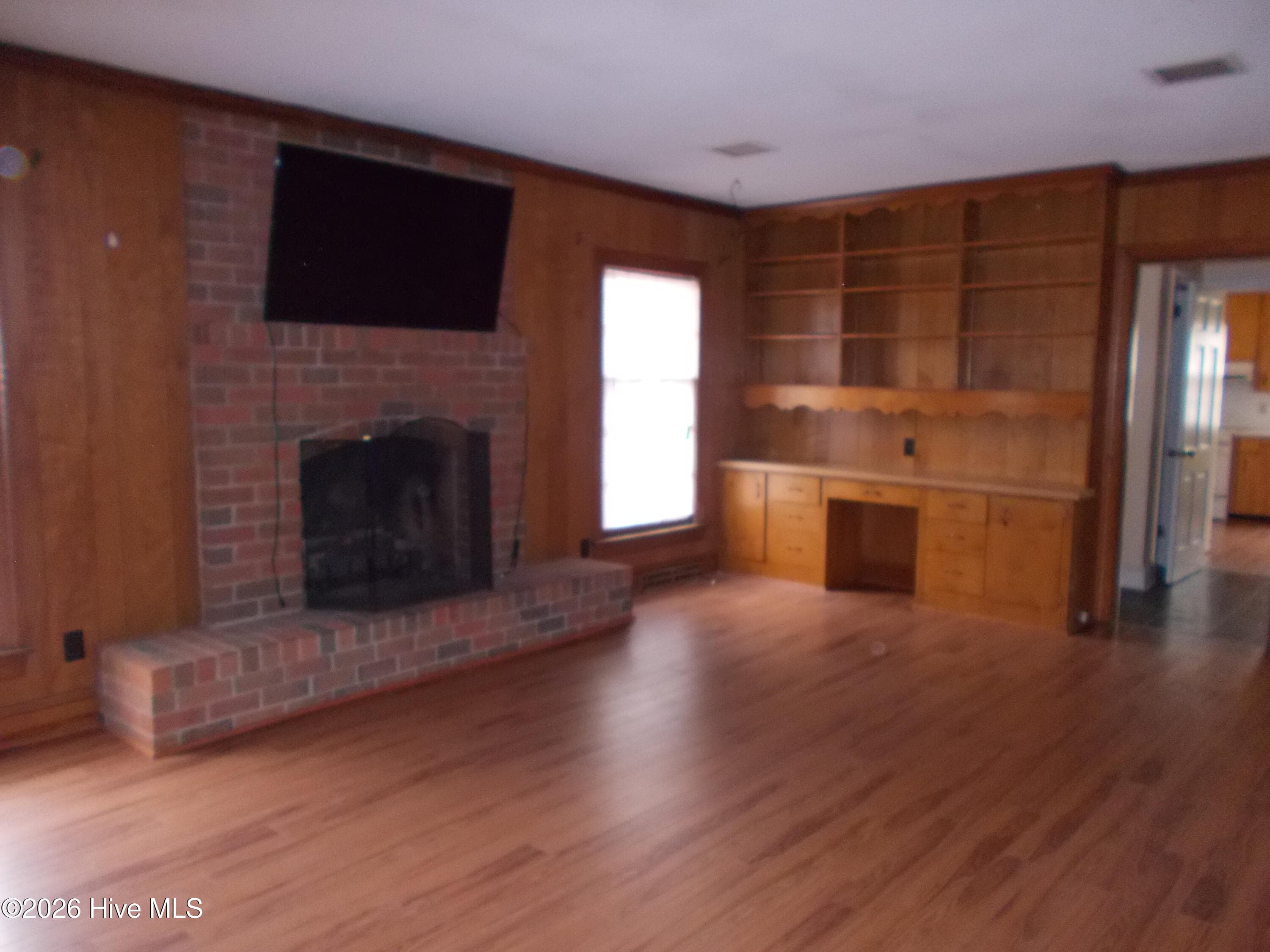 Single Family Residence at 1606 Hardee Road, Kinston, NC 28504, photo 8 of 16