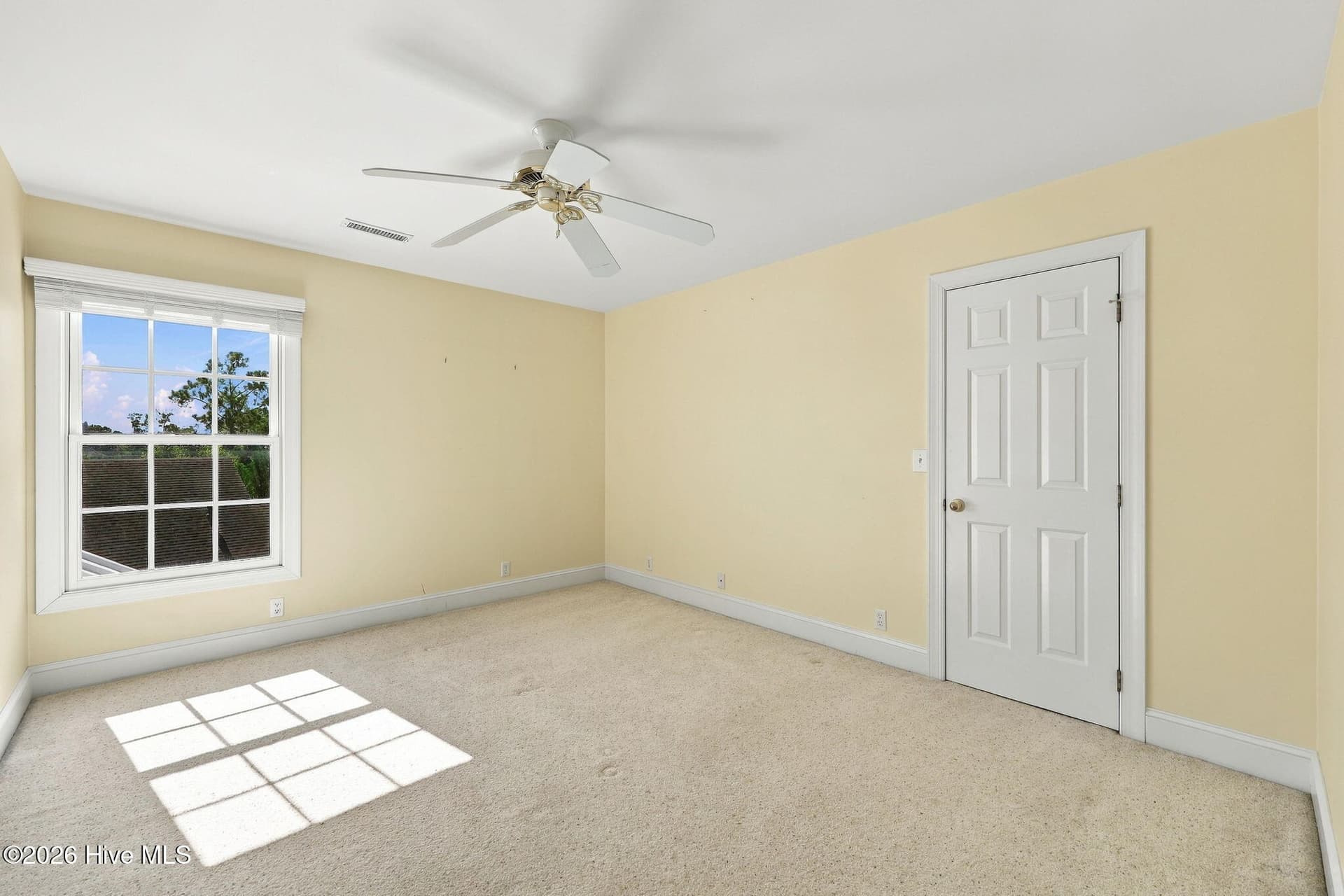 Single Family Residence at 526 Ballast Point Road, Hampstead, NC 28443, photo 36 of 67