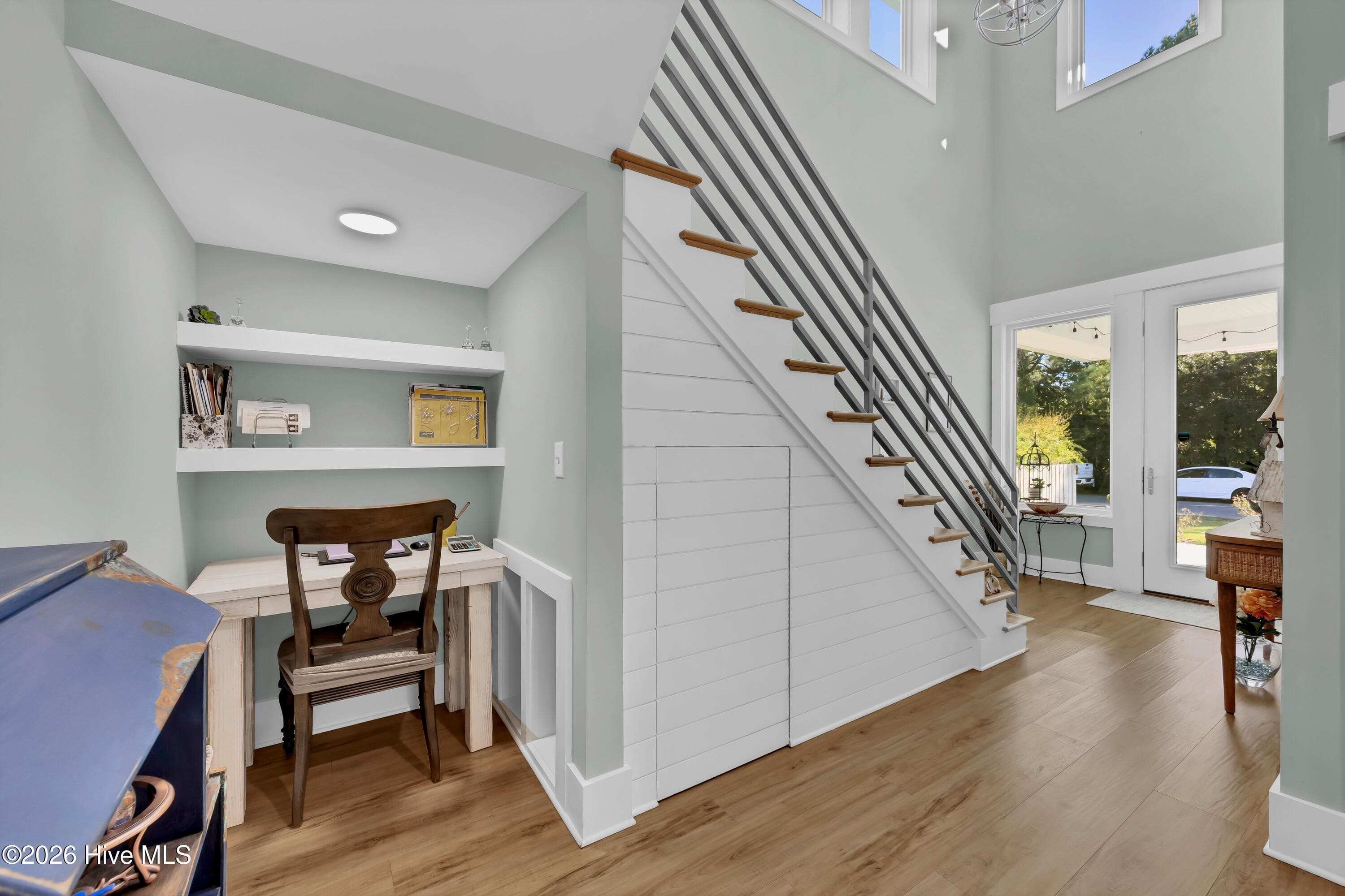 Single Family Residence at 702 Fayetteville Avenue, Carolina Beach, NC 28428, photo 5 of 31