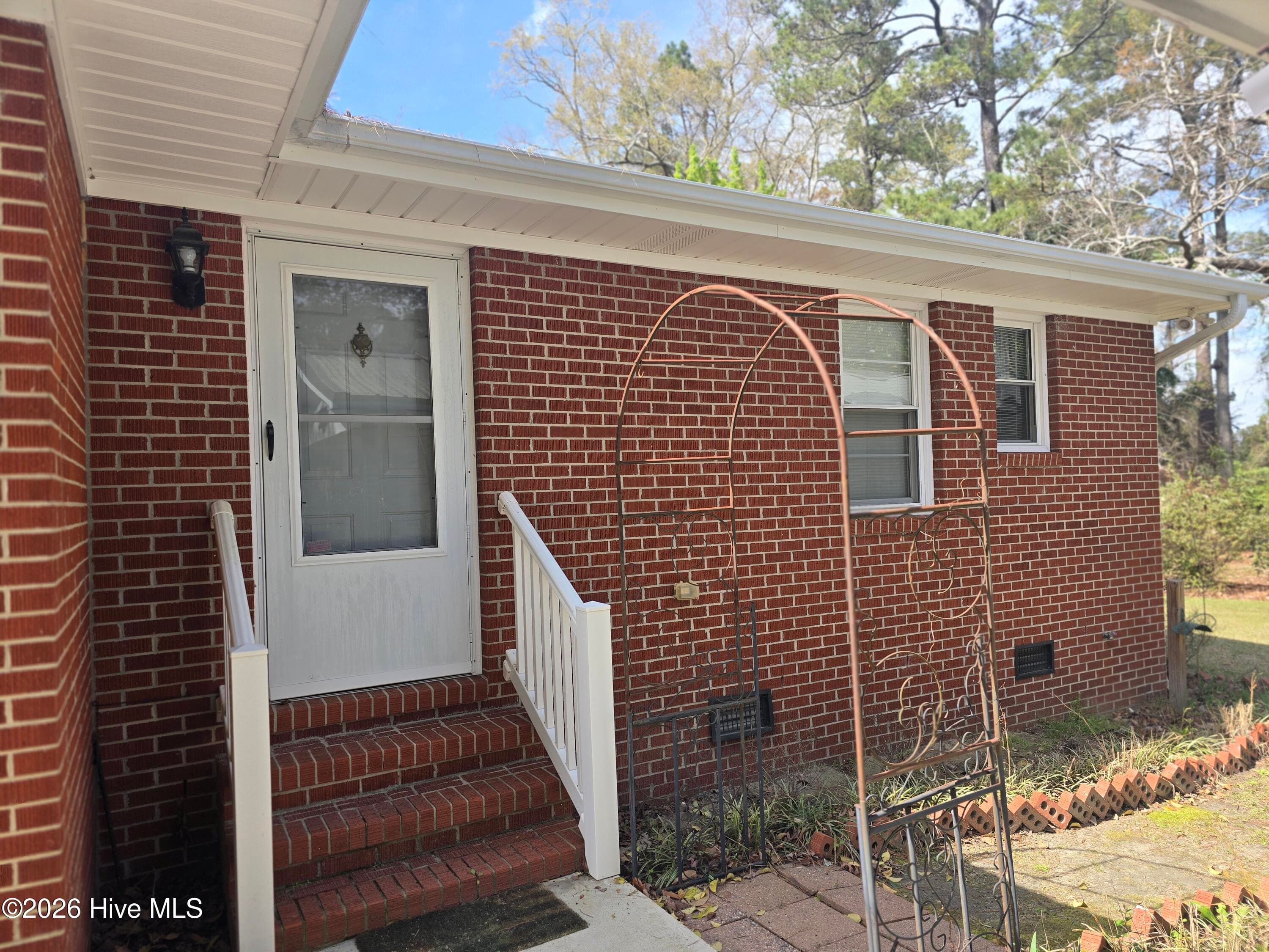 Single Family Residence at 214 E Bladen Street, Bladenboro, NC 28320, photo 8 of 67