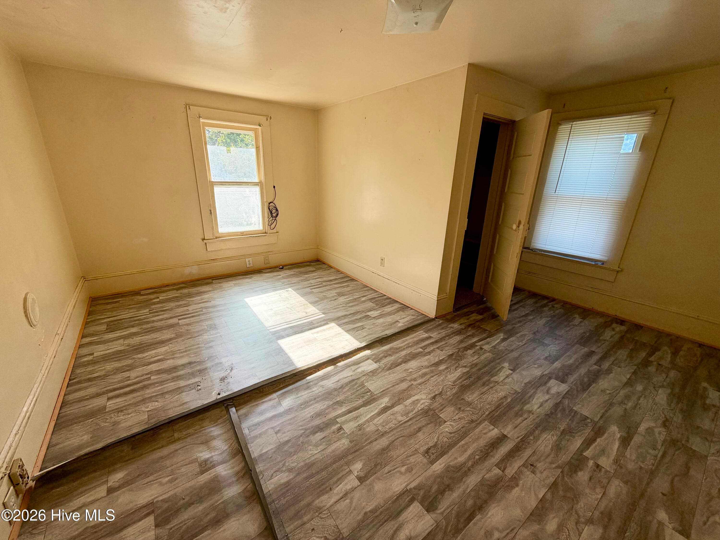 Duplex at 507 Warren Street, Williamston, NC 27892, photo 21 of 25