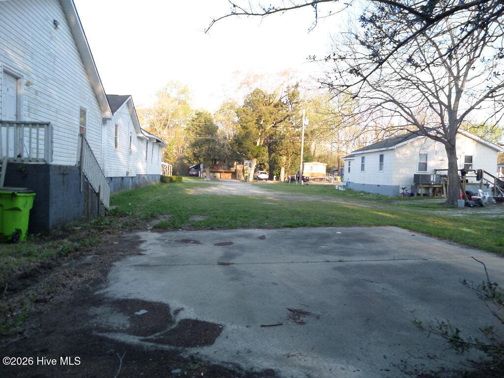 Single Family Residence at 201 Ellington Street, New Bern, NC 28560, photo 17 of 29