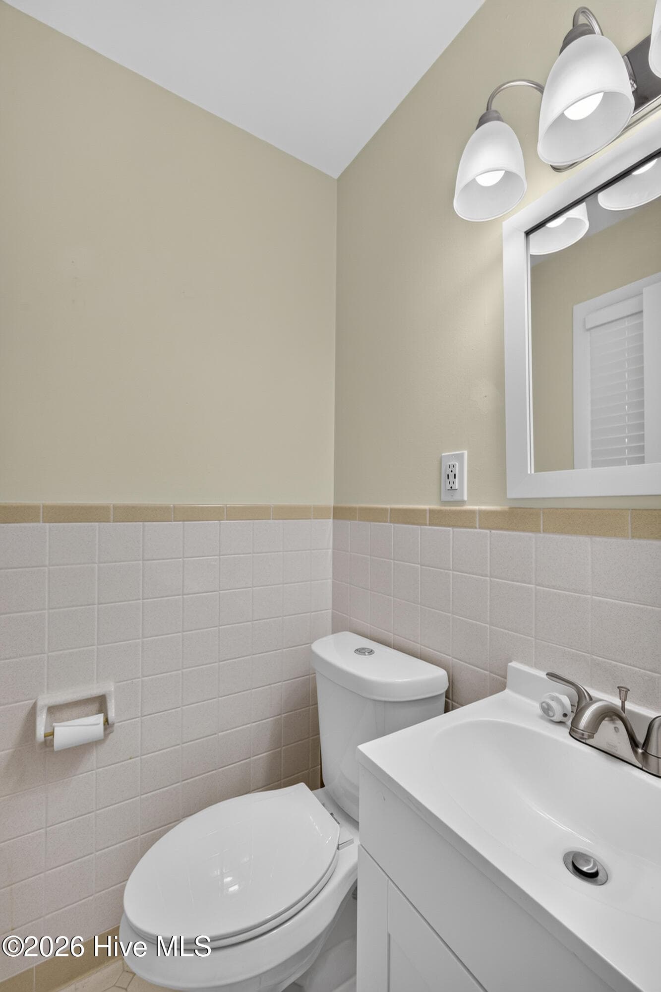 Single Family Residence at 705 Holbrooke Avenue, Wilmington, NC 28412, photo 23 of 36