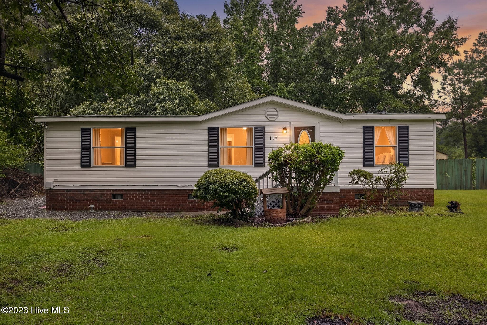 Manufactured Home at 145 Bellhammon Forest Drive, Rocky Point, NC 28457, photo 27 of 43