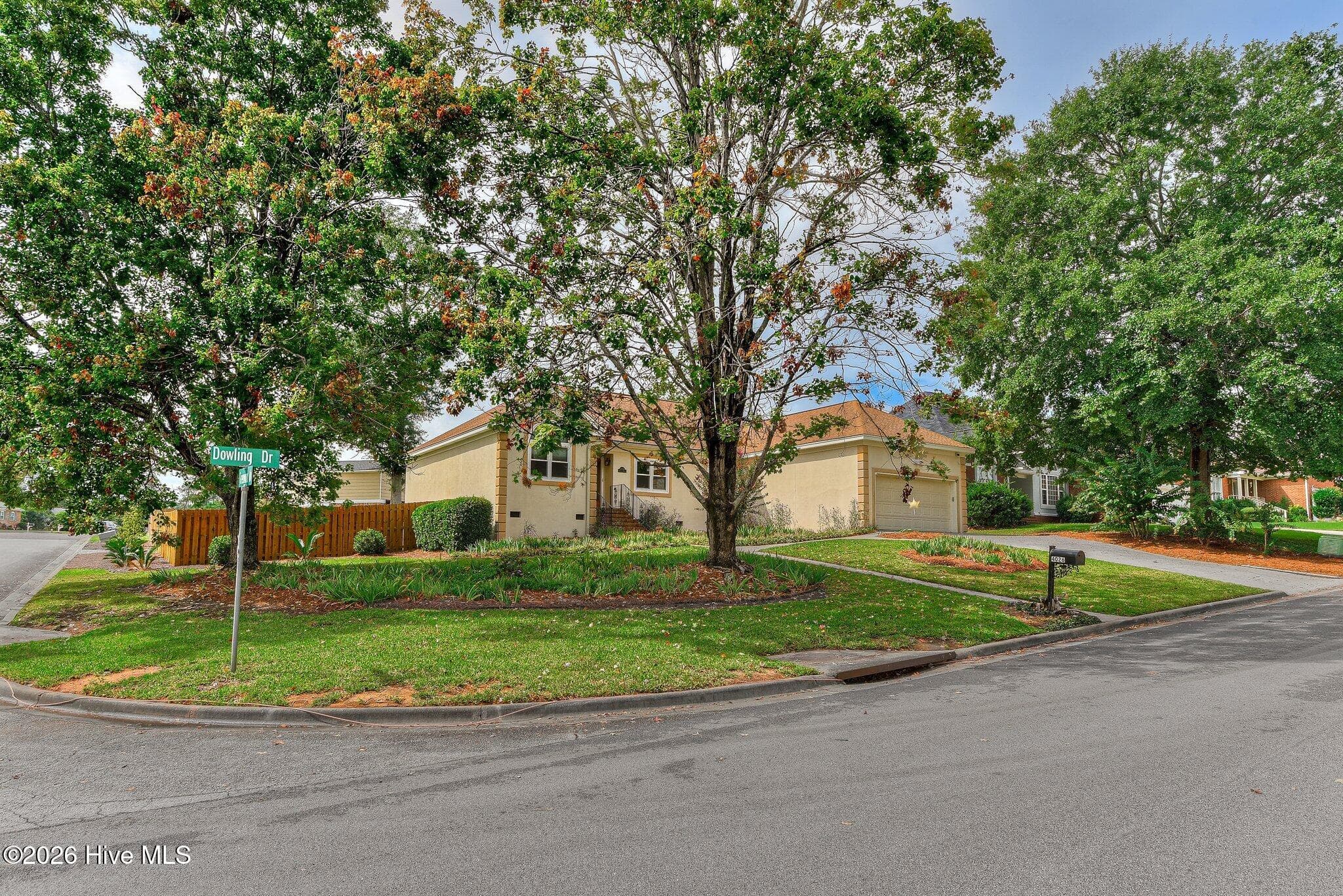 Single Family Residence at 4026 Dowling Drive, Martinez, GA 30907, photo 3 of 45