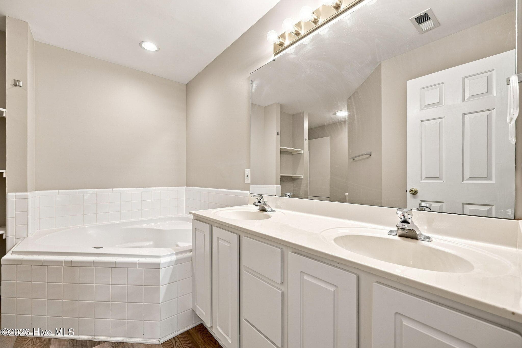 Condominium at 2209 Locksley Woods Drive G, Greenville, NC 27858, photo 28 of 49