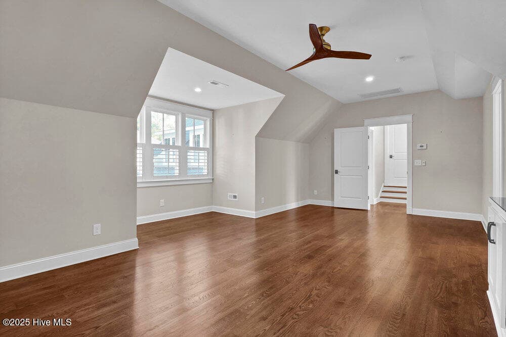 3rd bedroom with full bath/office/flex space - 3623 White Cliffs Drive, Castle Hayne, NC 28429