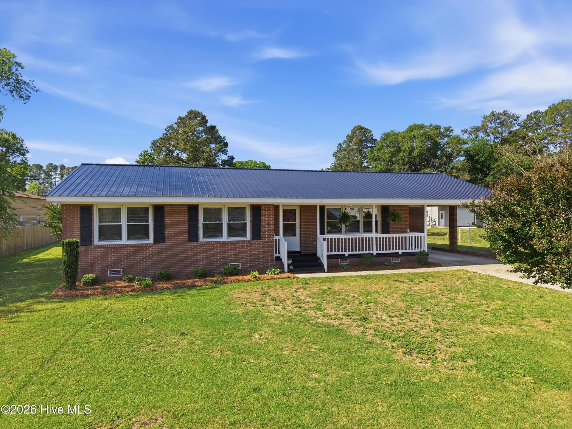Single Family Residence at 755 Central Avenue, Kinston, NC 28504, photo 10 of 41