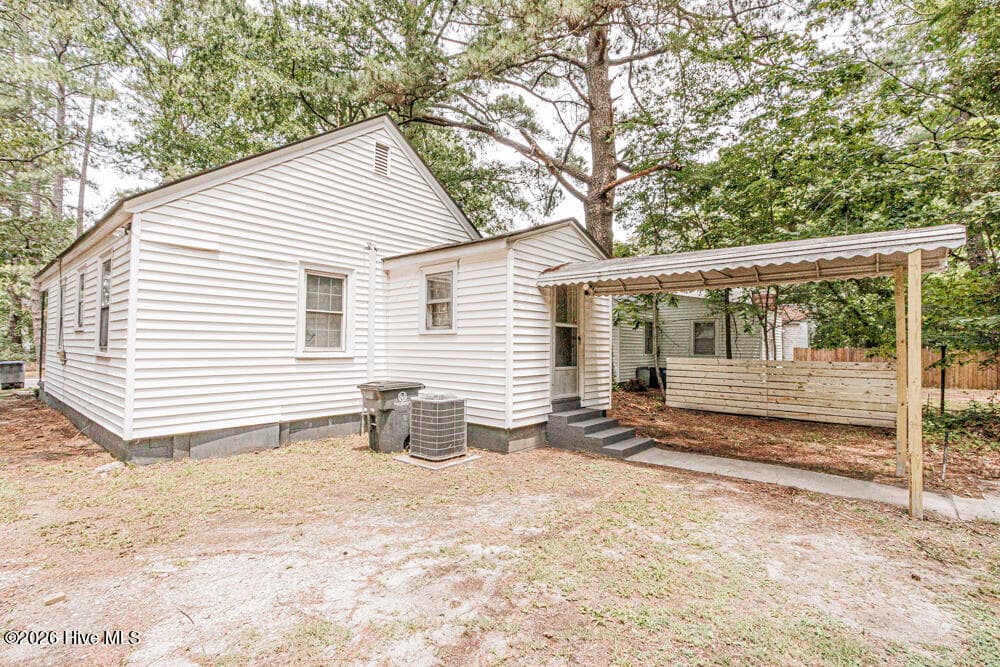 Single Family Residence at 923 O Berry Street, Rocky Mount, NC 27803, photo 6 of 31