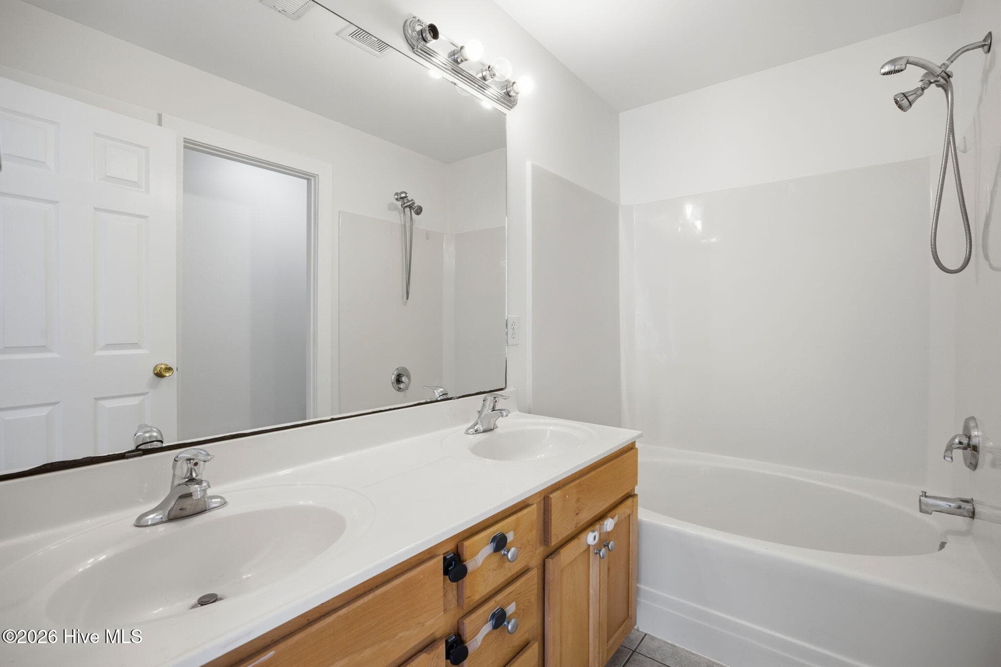 Condominium at 2308 Wrightsville Avenue Apt 202, Wilmington, NC 28403, photo 25 of 47