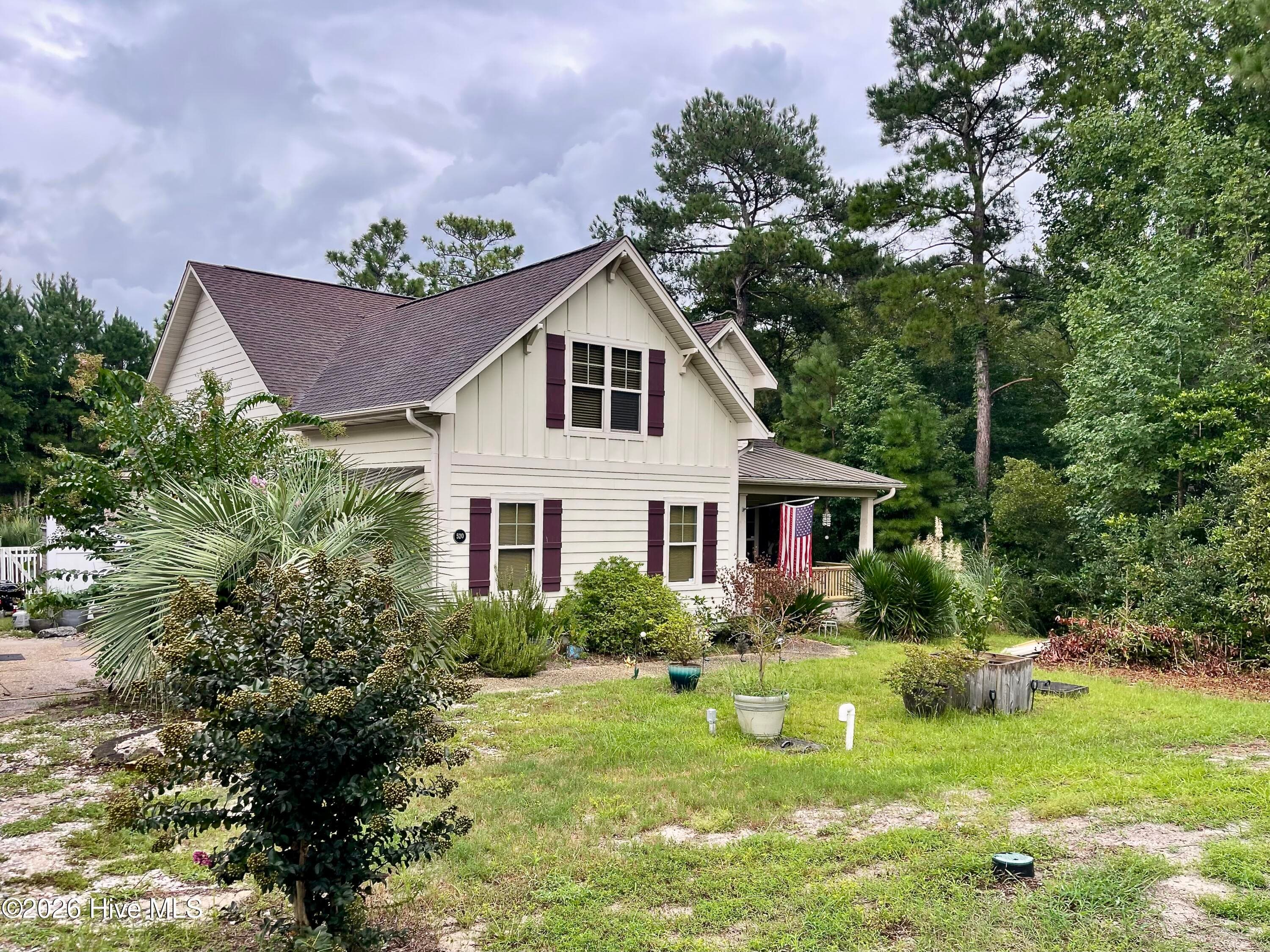 Single Family Residence at 520 Laurinburg Road, Southport, NC 28461, photo 4 of 59