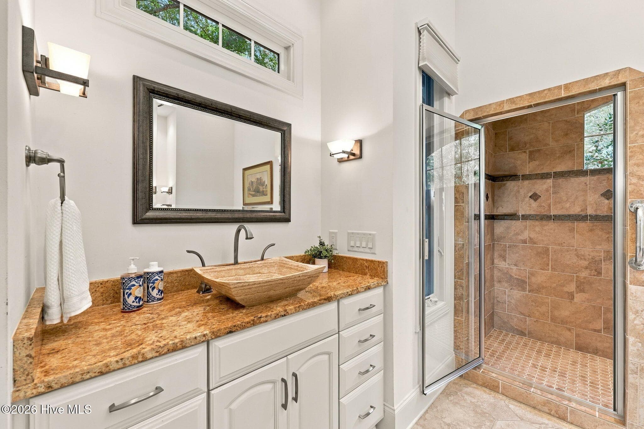 Large tile walk in shower - 70 Royal Dublin Downs, Pinehurst, NC 28374