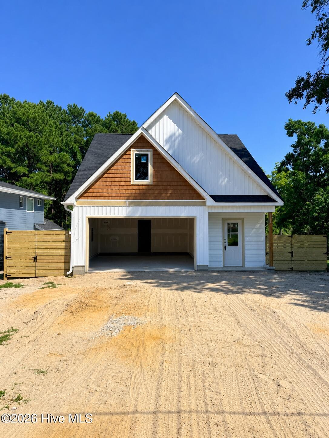 Single Family Residence at 164 Bahama Drive, Hampstead, NC 28443, photo 5 of 103