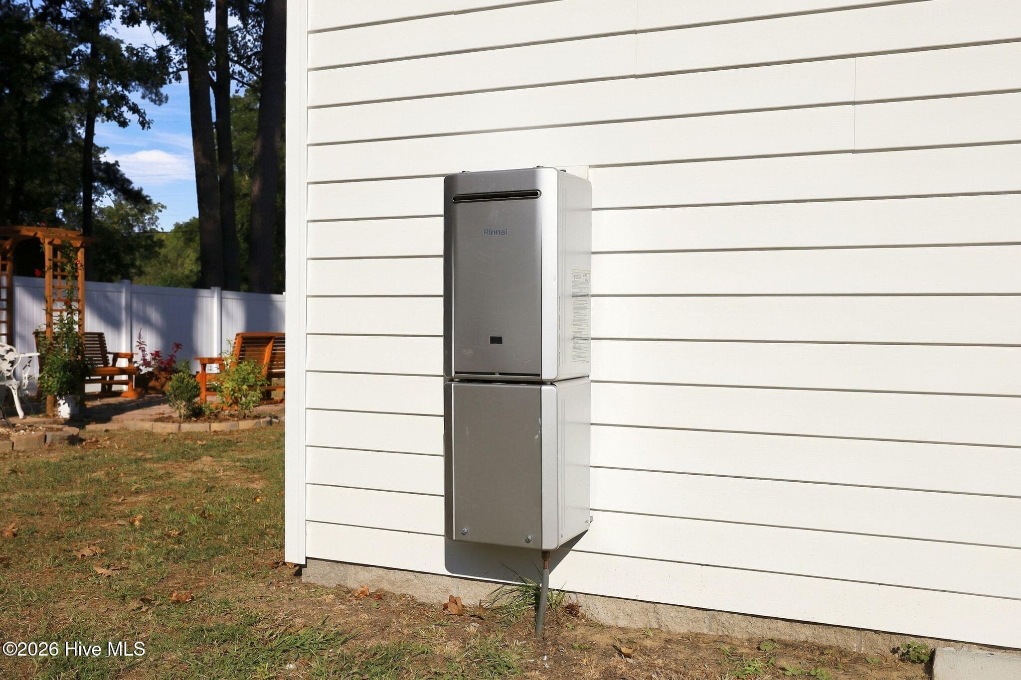 TANKLESS WATER HEATER - 1874 Slatestone Road, Washington, NC 27889
