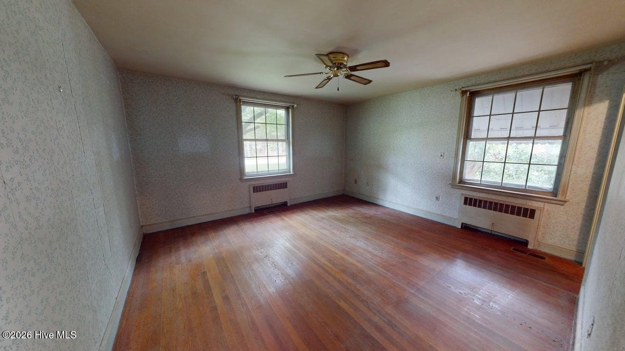 Single Family Residence at 808 W South Street W, Ahoskie, NC 27910, photo 22 of 50