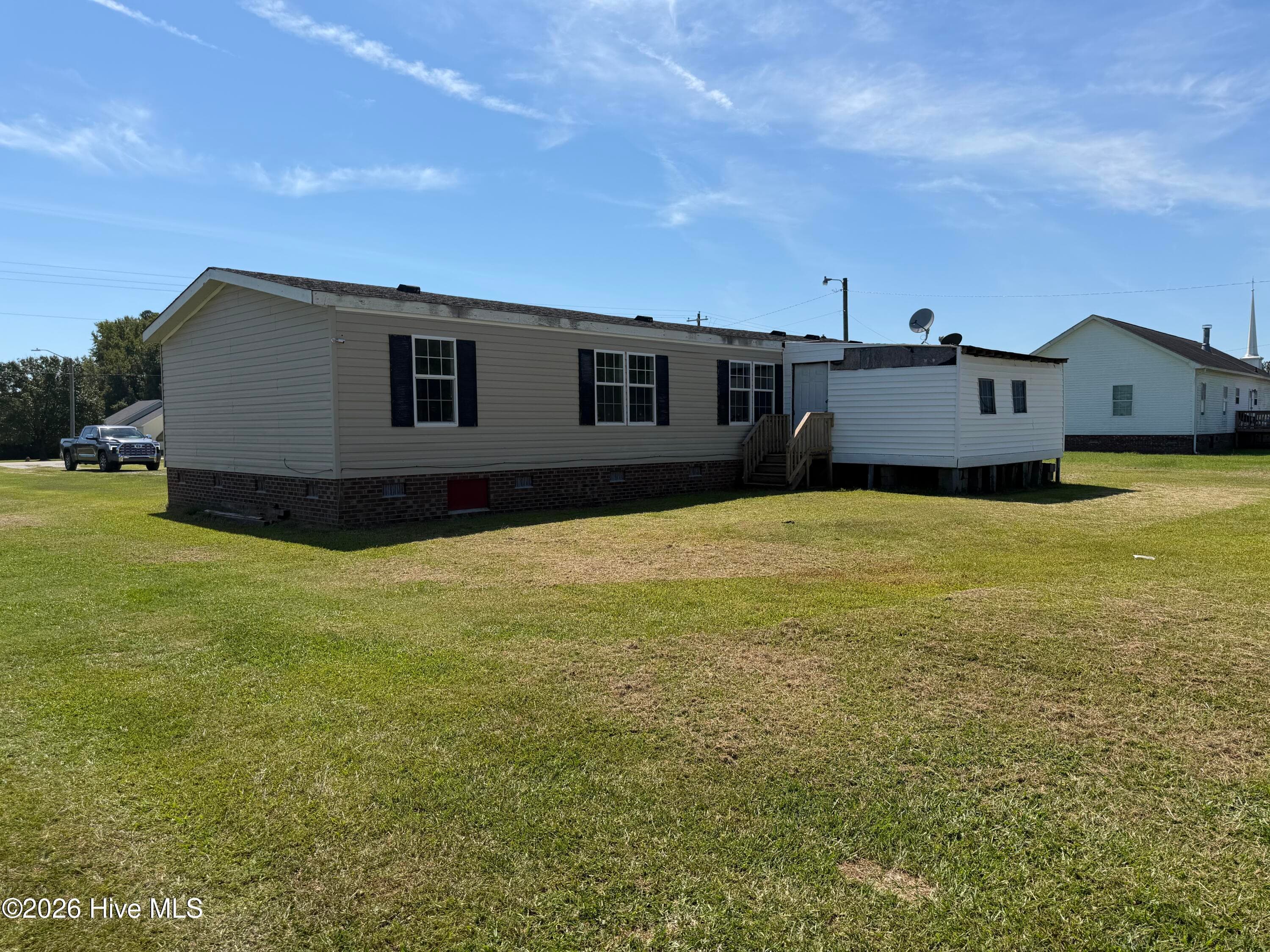 Manufactured Home at 2976 Bynum Farm Road, Pinetops, NC 27864, photo 6 of 23