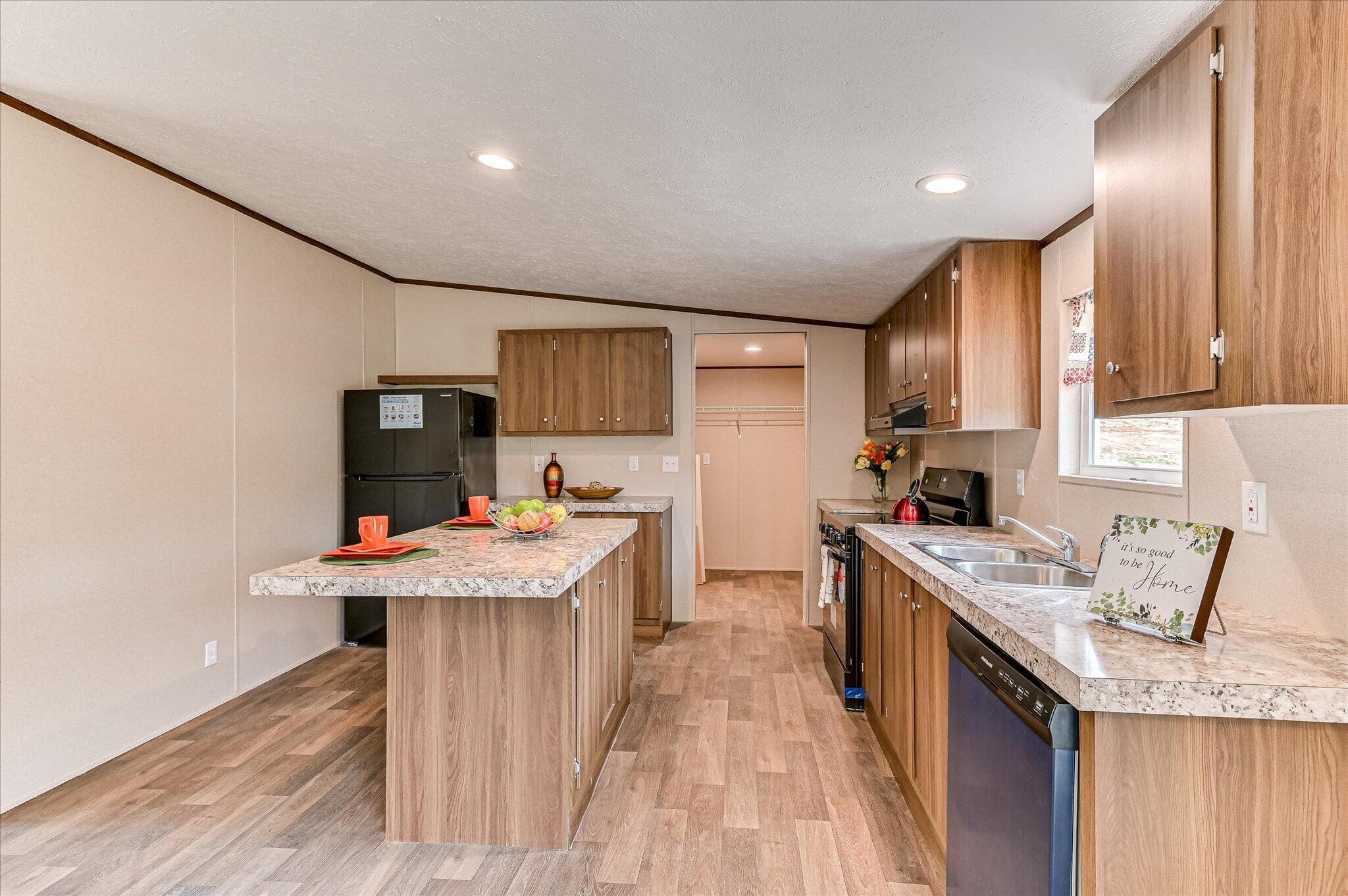 Manufactured Home at 4052 Us-25, Hephzibah, GA 30815, photo 12 of 34