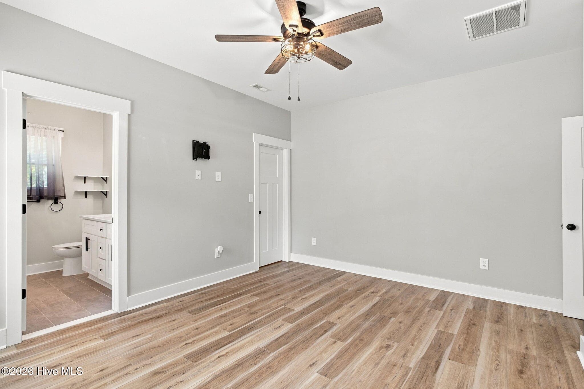 Single Family Residence at 431 Sandlewood Drive NW, Calabash, NC 28467, photo 21 of 55