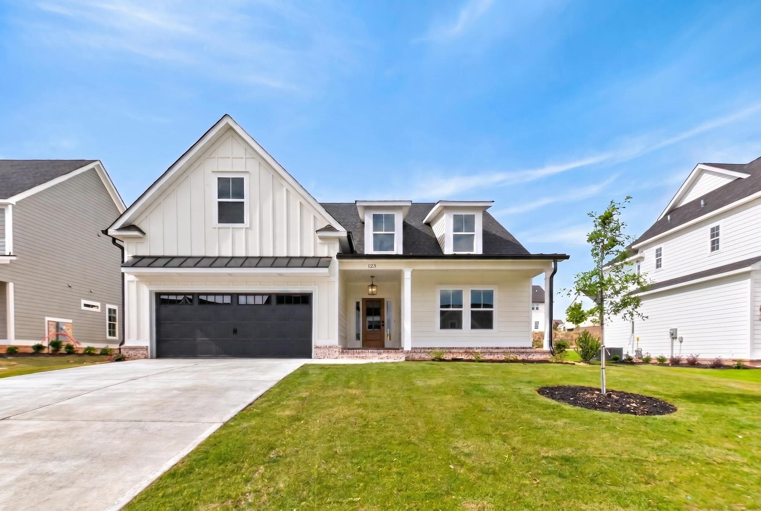 Single Family Residence at 827 Sparrow Point Ave, Evans, GA 30809, photo 3 of 41
