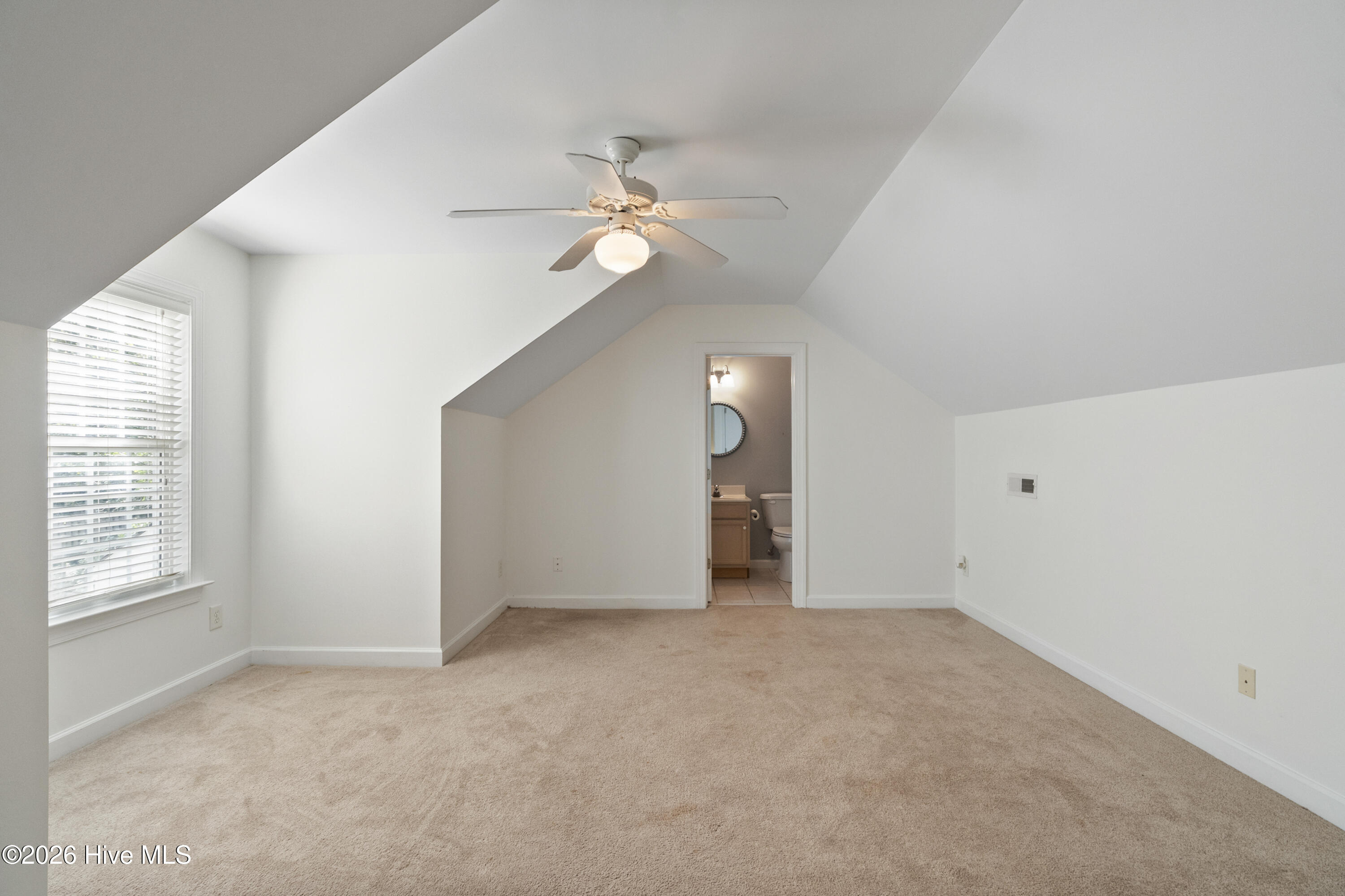 Single Family Residence at 4902 Dewars Circle, Wilmington, NC 28409, photo 32 of 52