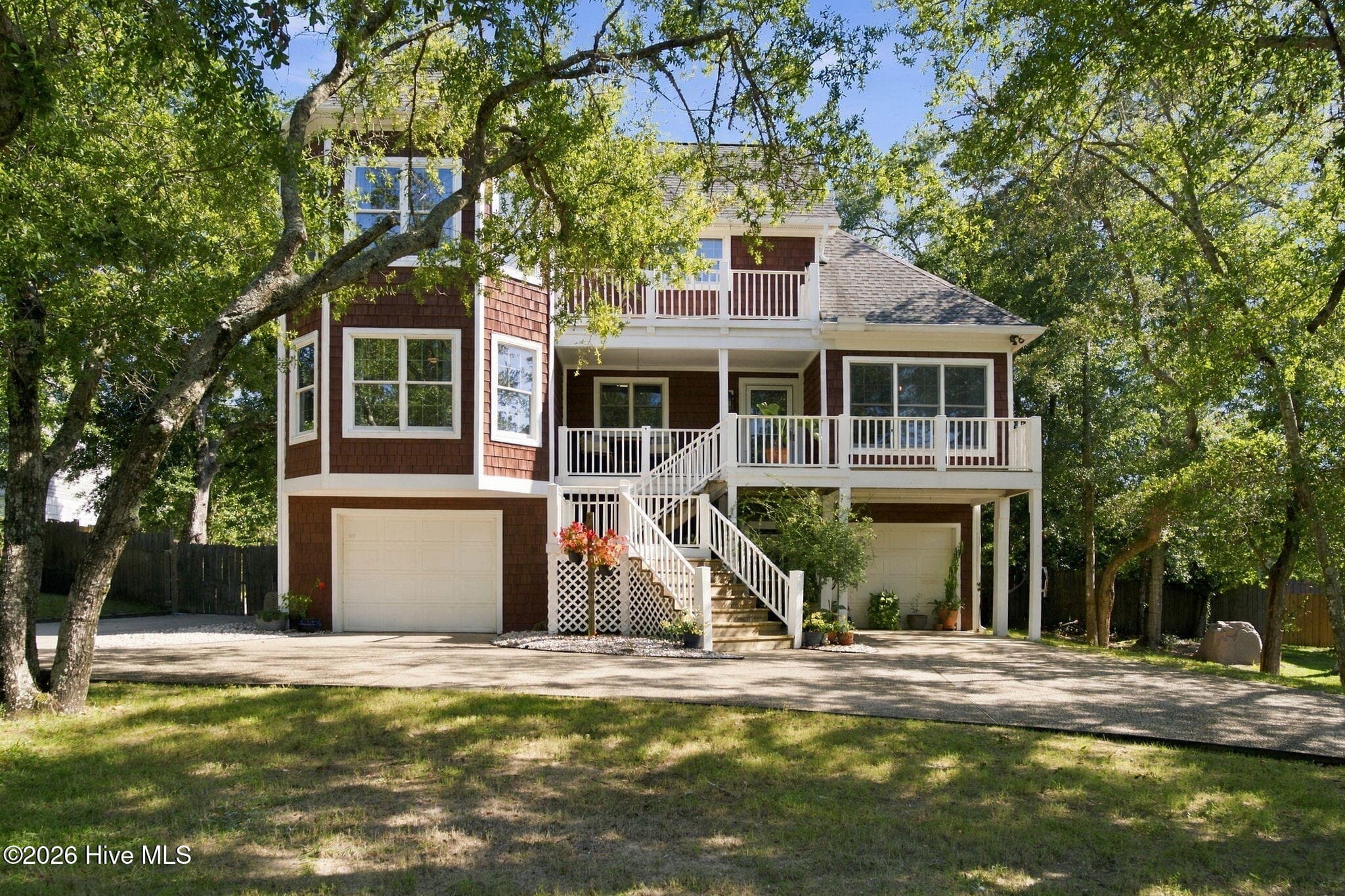 Single Family Residence at 8609 Shipwatch Drive, Wilmington, NC 28412, photo 7 of 49