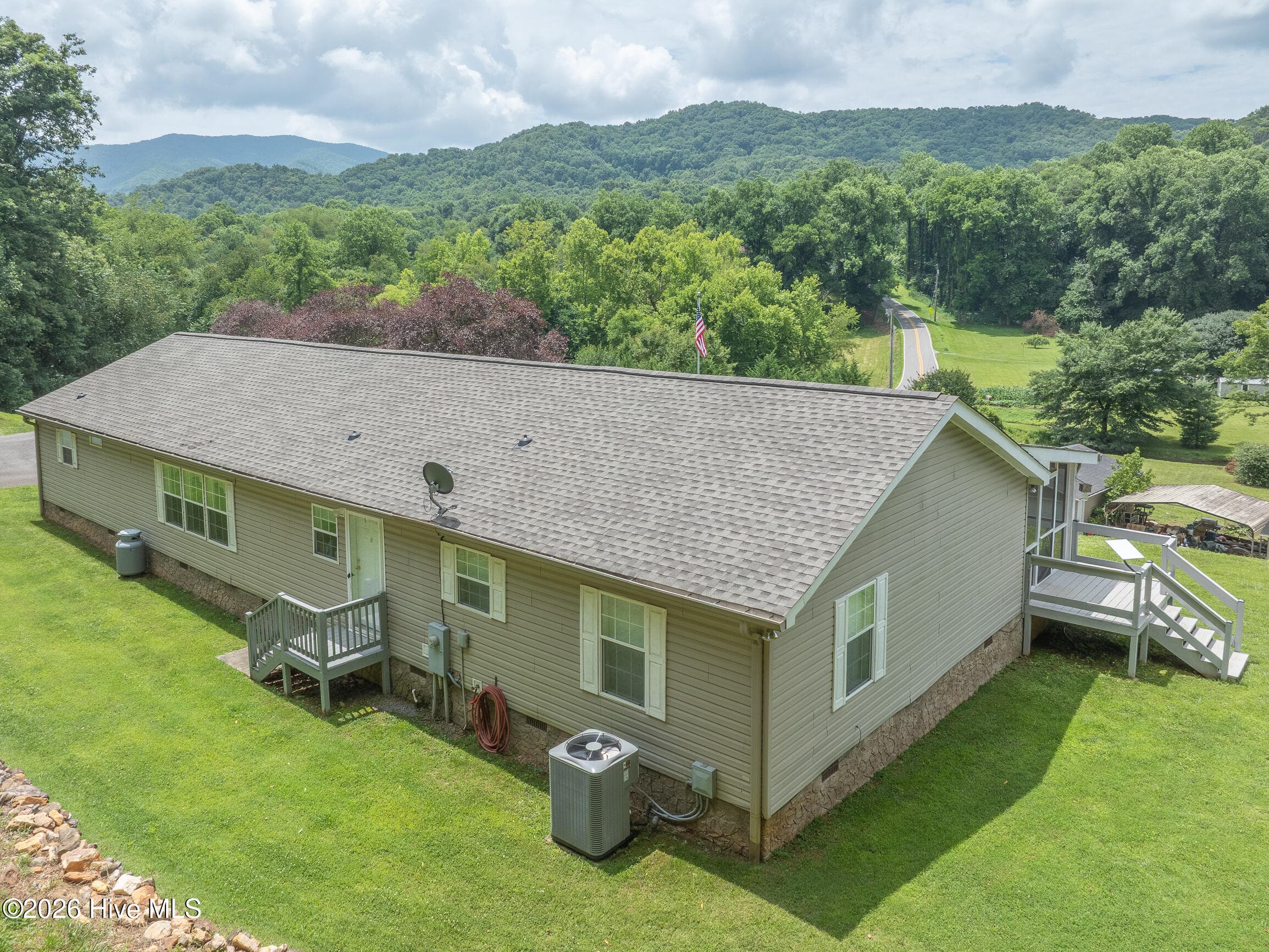 Manufactured Home at 4122 Fairview Road, Andrews, NC 28901, photo 46 of 51