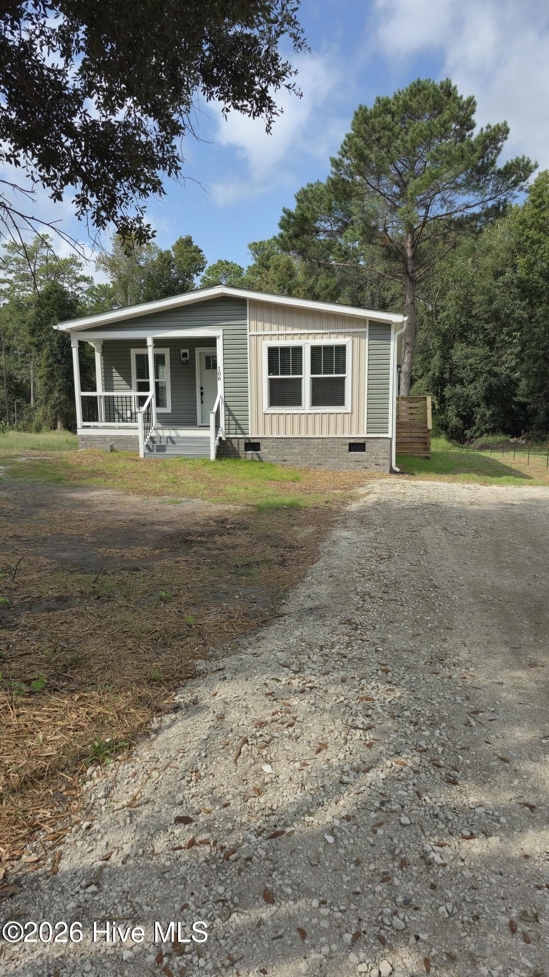 Manufactured Home at 106 Dundee Trail, Holly Ridge, NC 28445, photo 6 of 46