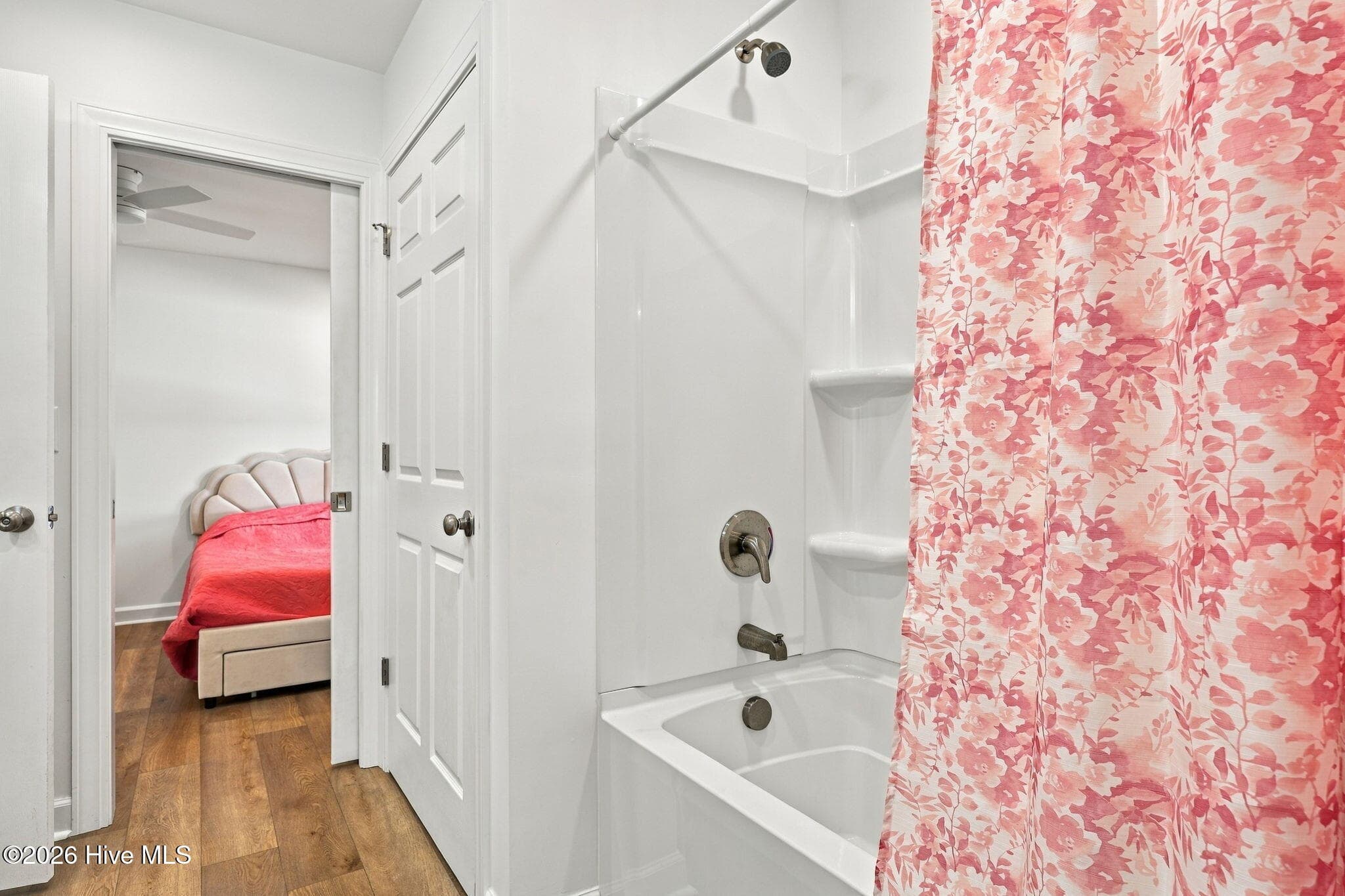 GUEST BATH - 1874 Slatestone Road, Washington, NC 27889