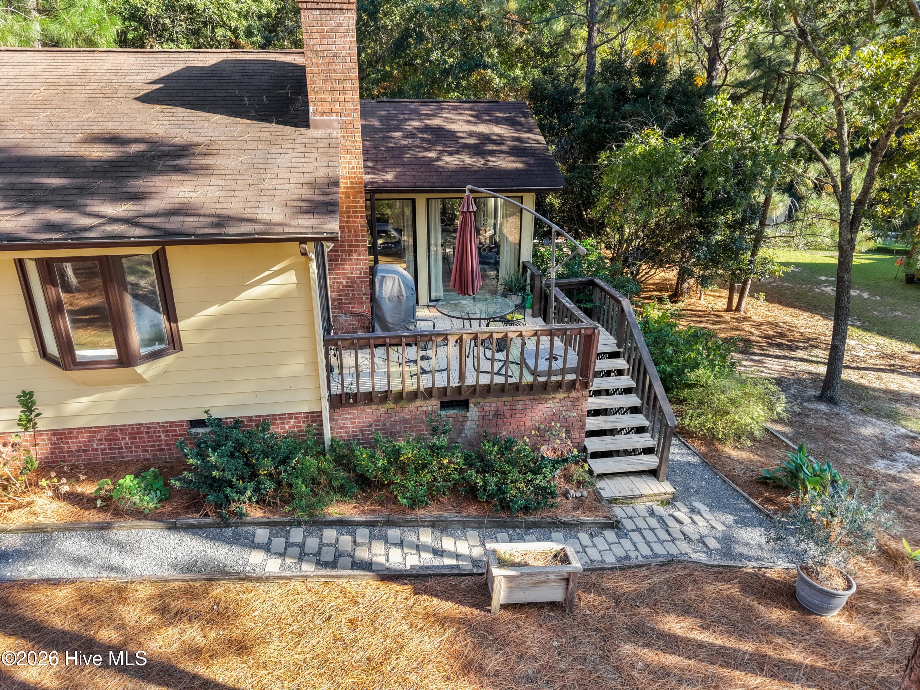 Single Family Residence at 254 Devonshire Avenue W, West End, NC 27376, photo 4 of 35