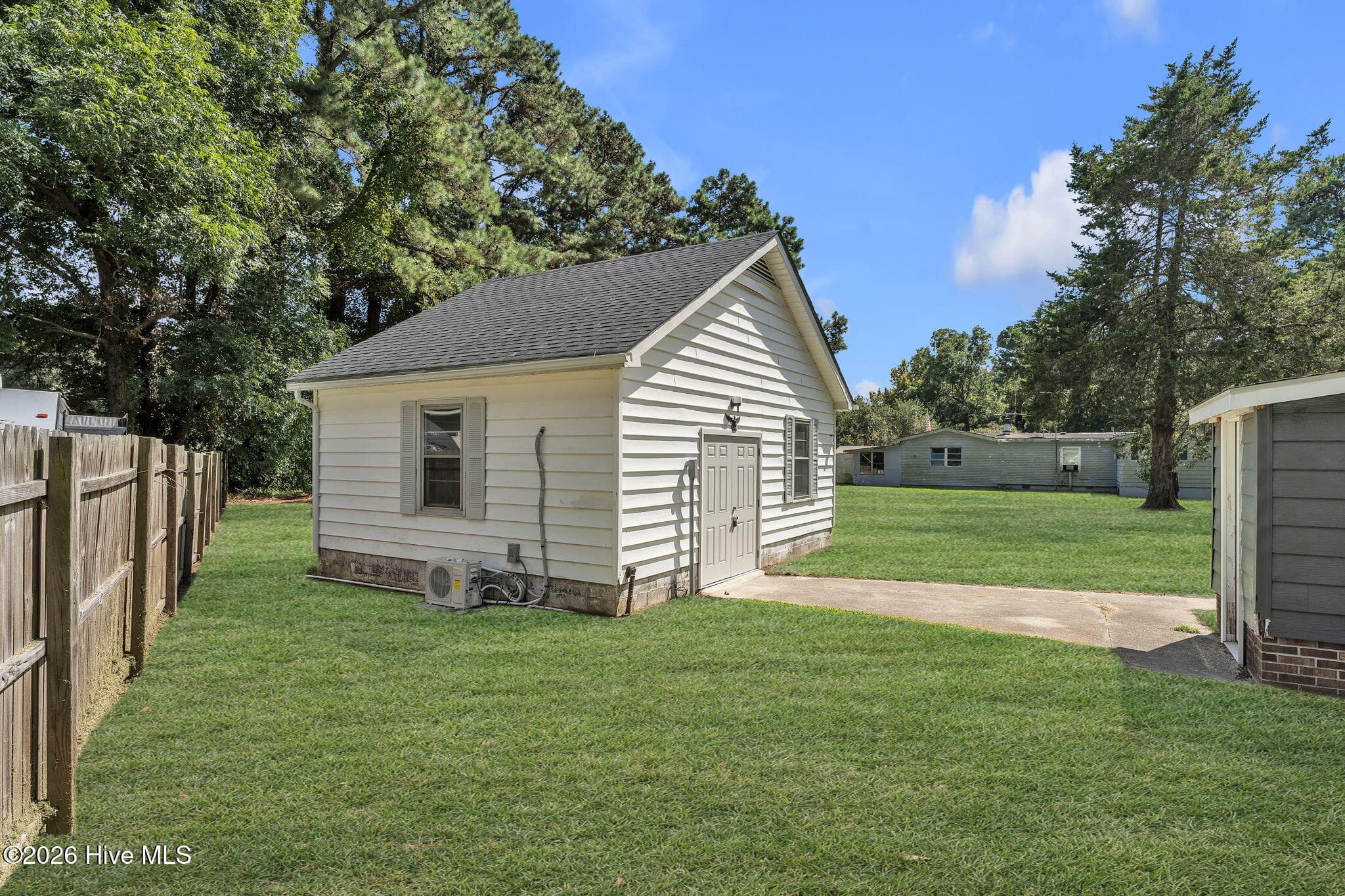 400 sq feet of additional living space and it has a full bathroom. There is also stairs for additional storage in the garage attic. - 567 Blount Road, Elizabeth City, NC 27909