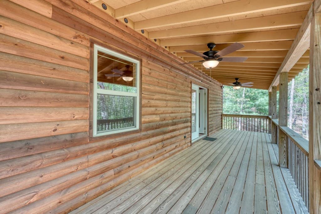 Single Family Residence at 100 Fern Cove Lane, Murphy, NC 28906, photo 3 of 6