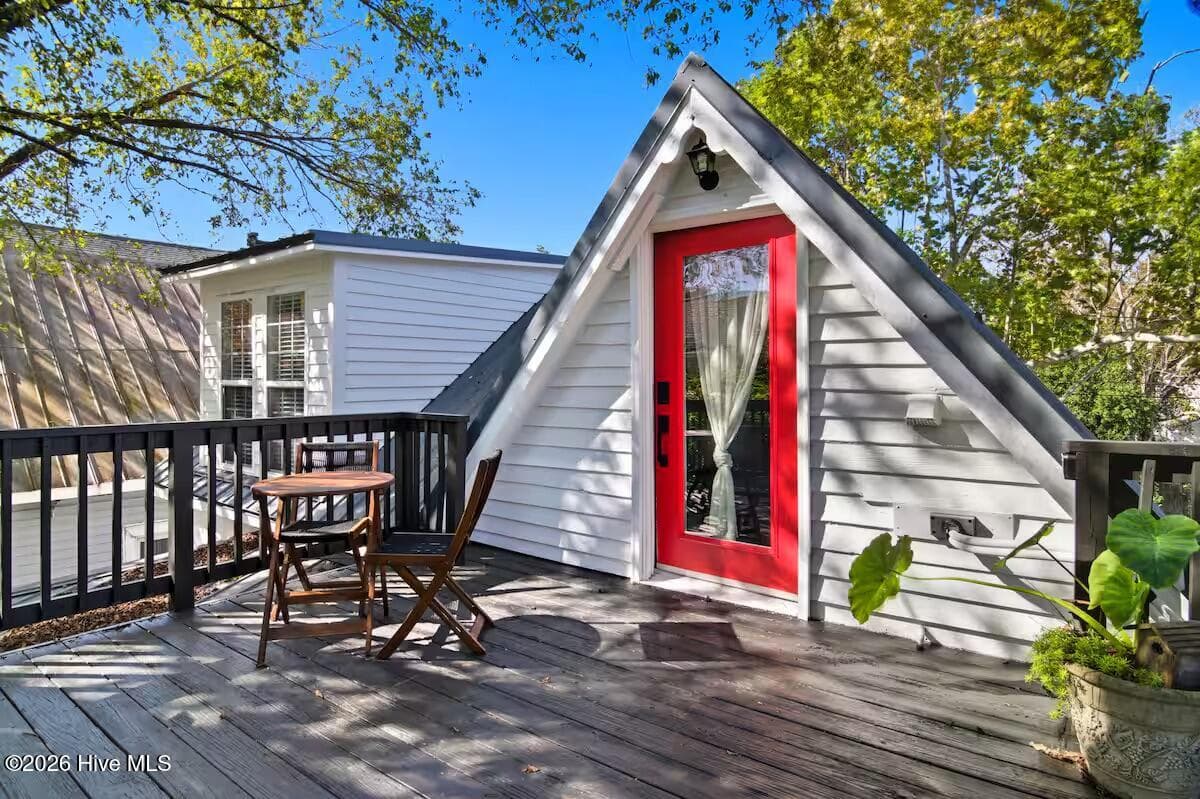Single Family Residence at 516 N 7th Street, Wilmington, NC 28401, Wilmington, photo 6 of 46