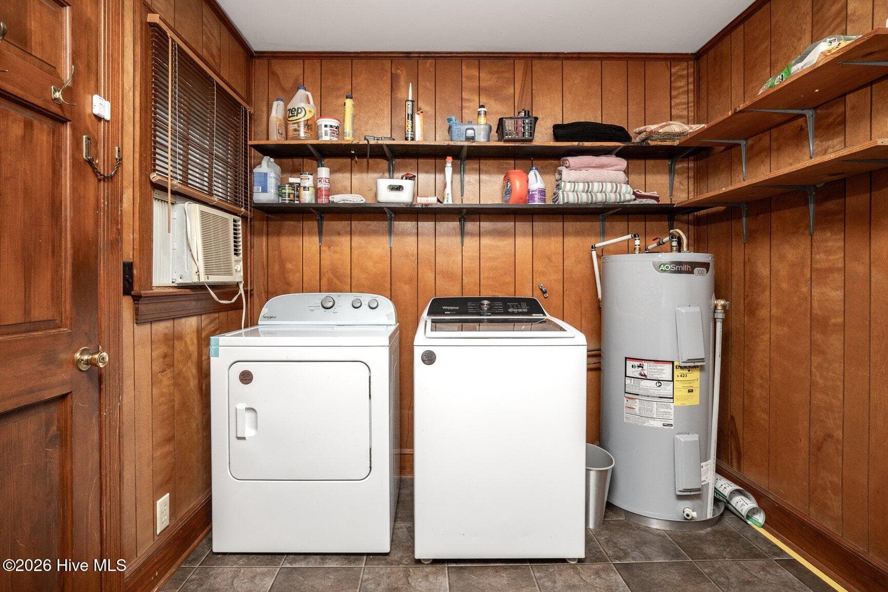 Laundry Room - 405 E Center Street, Nashville, NC 27856