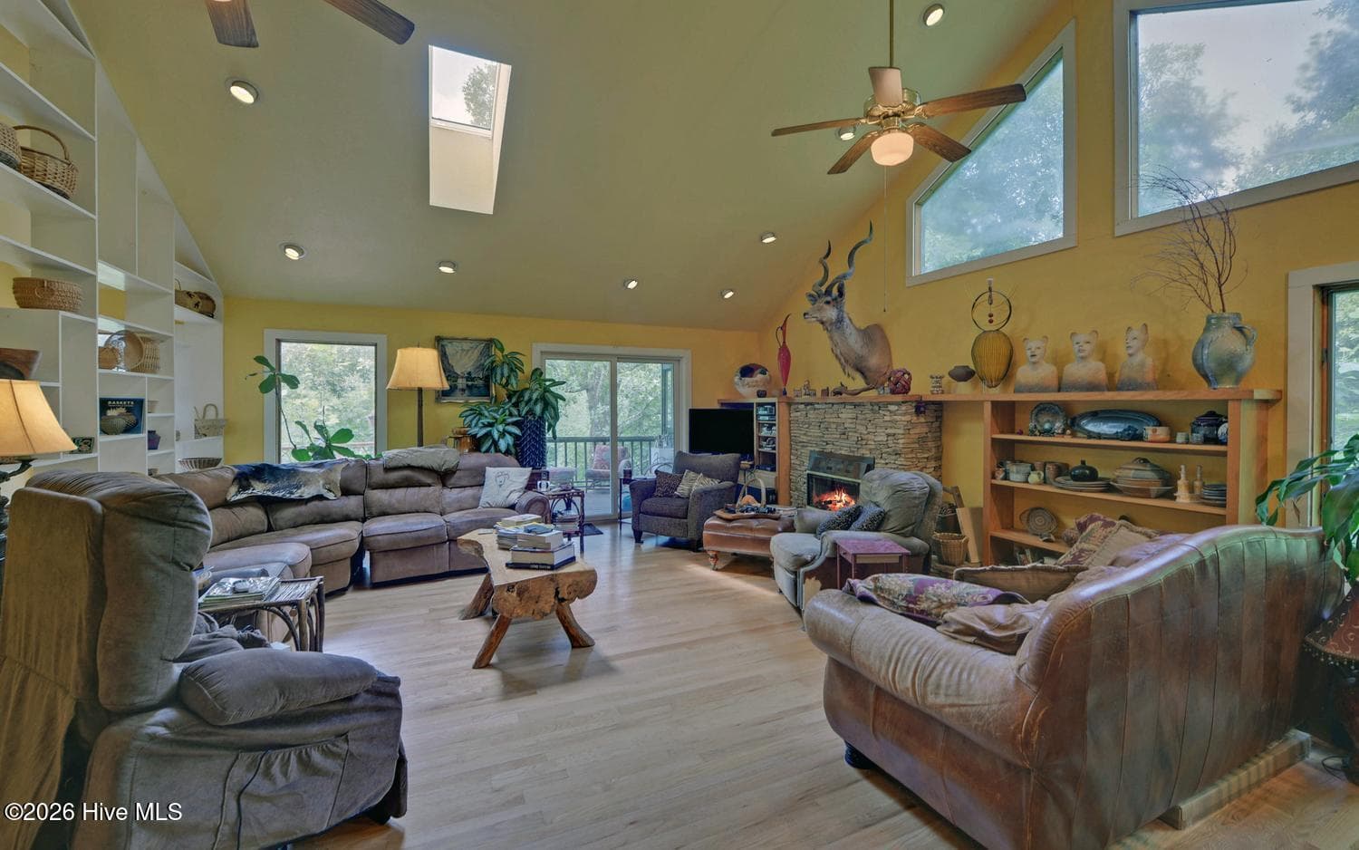 Single Family Residence at 475 Rivercane Road, Brasstown, NC 28902, photo 4 of 71