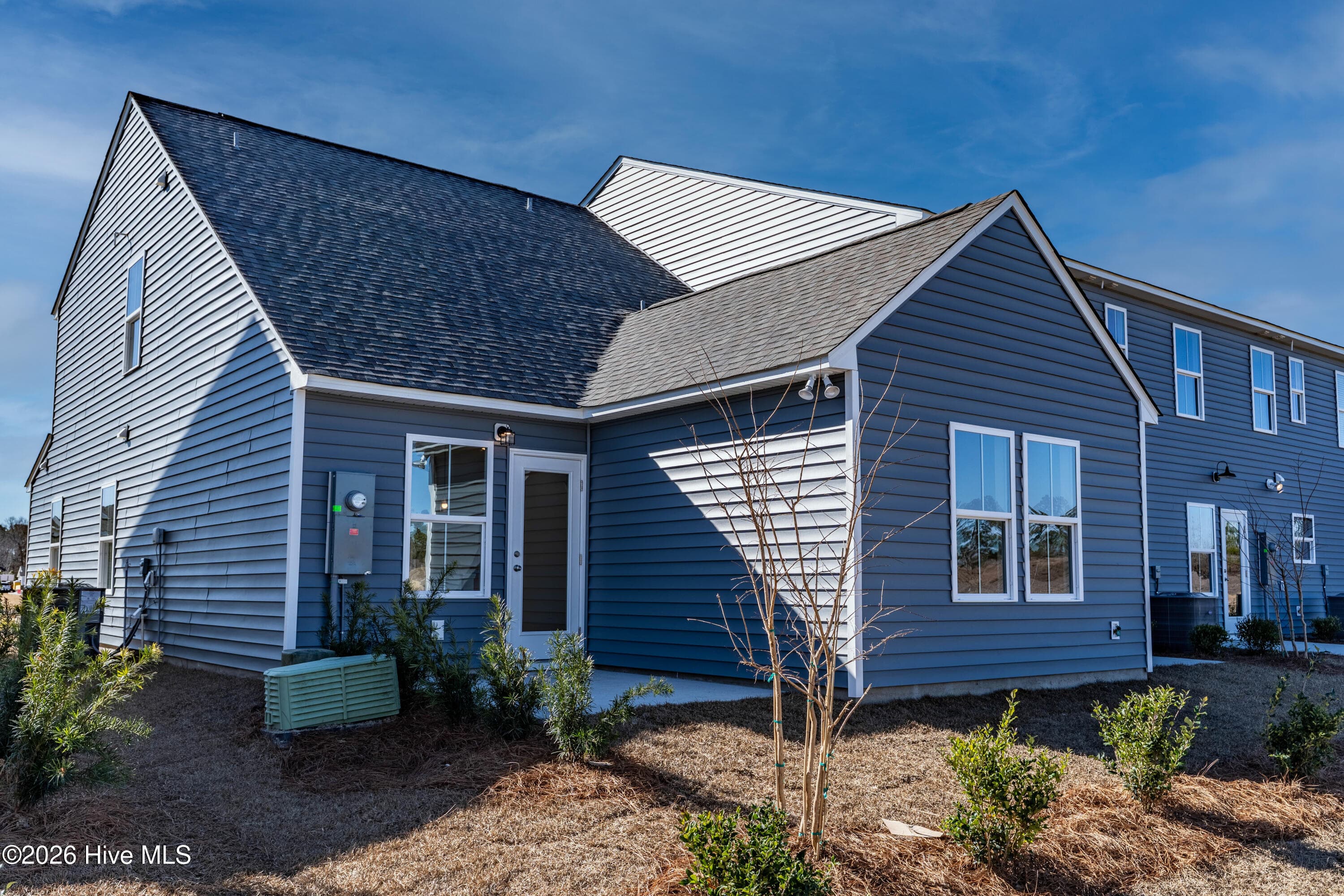 Townhouse at 70 W Pioneer Way 119, Hampstead, NC 28443, photo 7 of 31