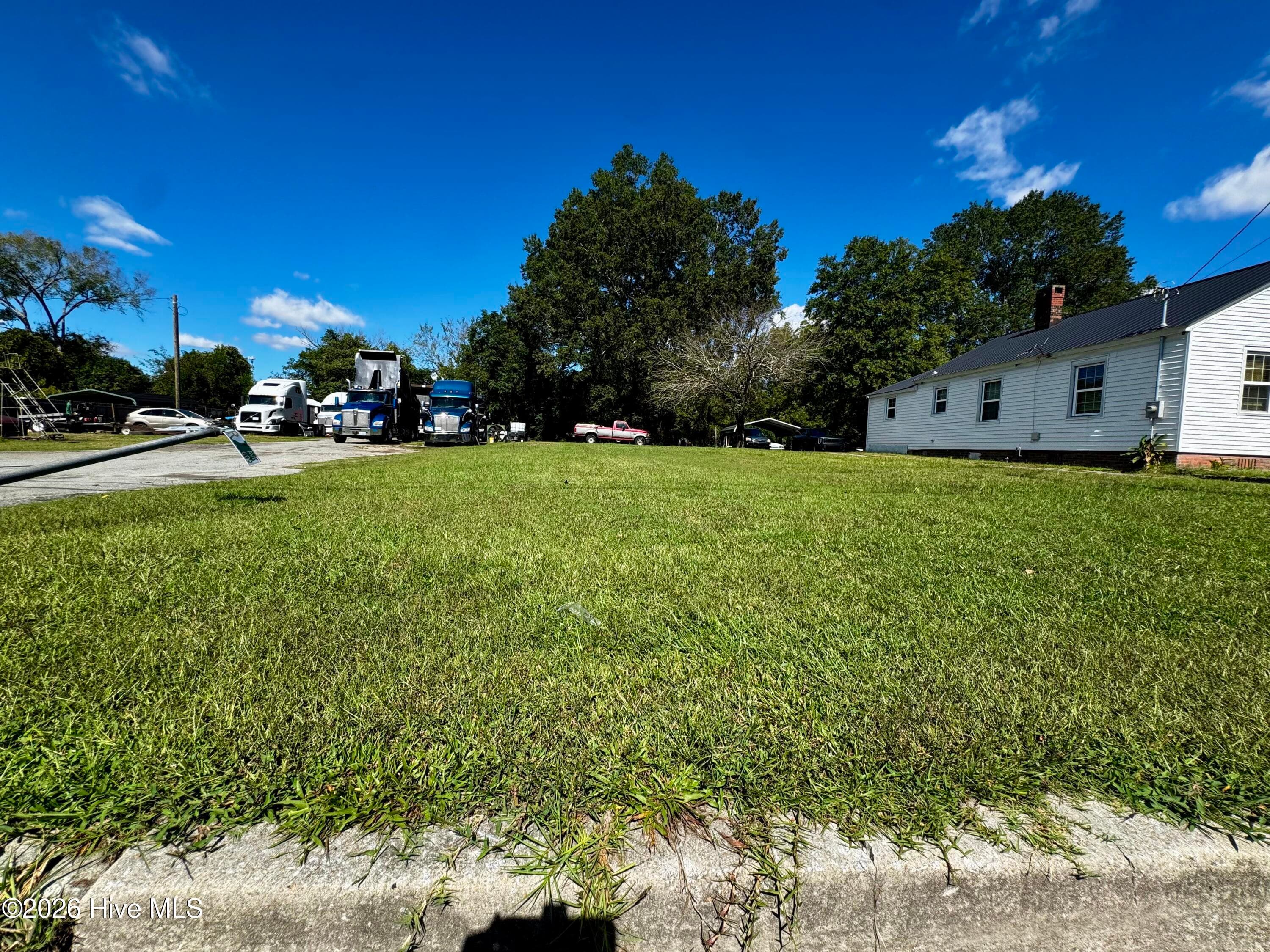 Residential Lot at 620 E Lenoir Avenue, Kinston, NC 28501, photo 2 of 4