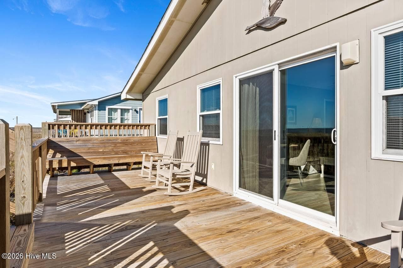 Single Family Residence at 2005 Ocean Drive, Emerald Isle, NC 28594, photo 9 of 31