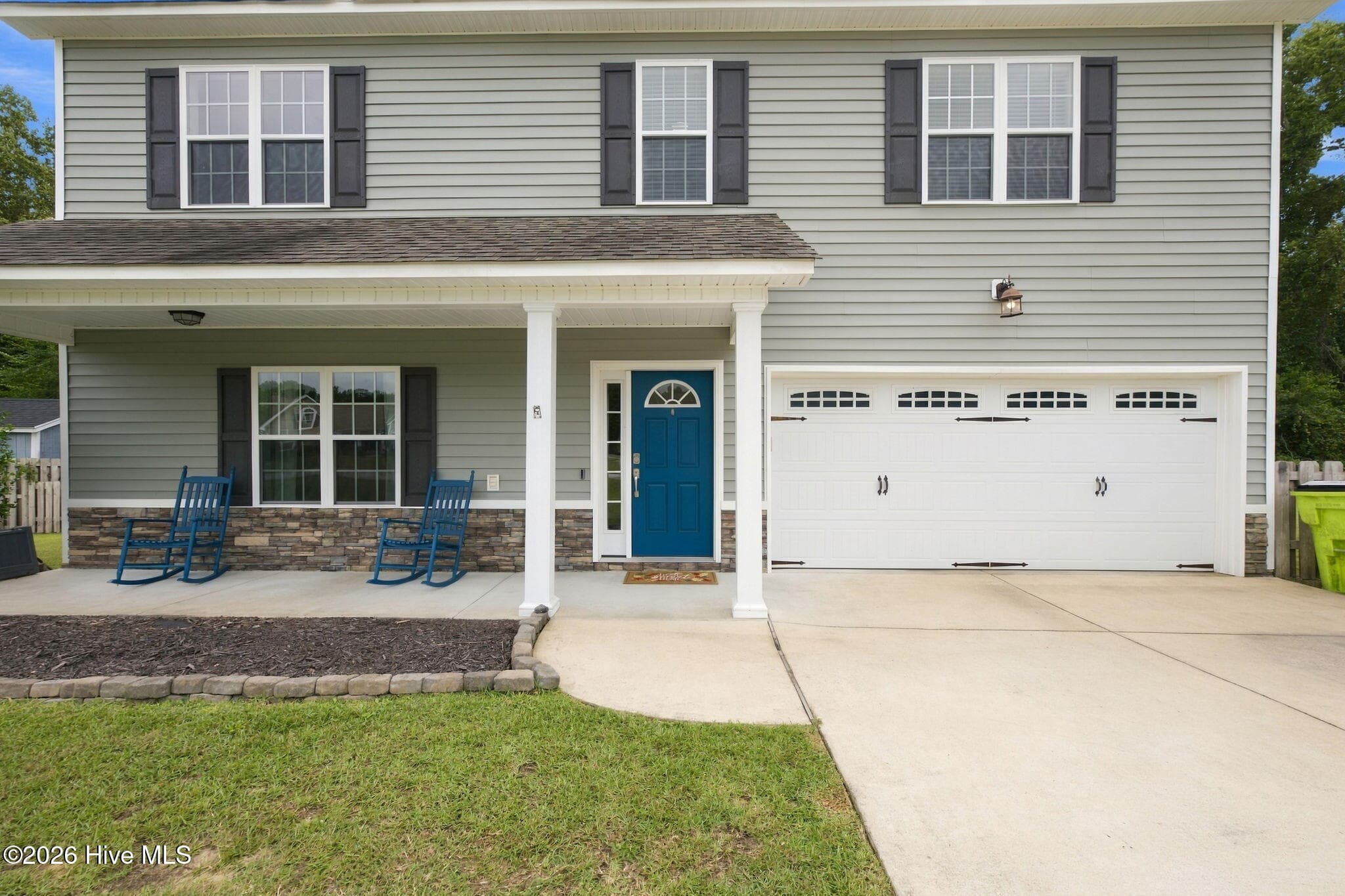 Single Family Residence at 100 Fernie Lane, New Bern, NC 28560, photo 4 of 51