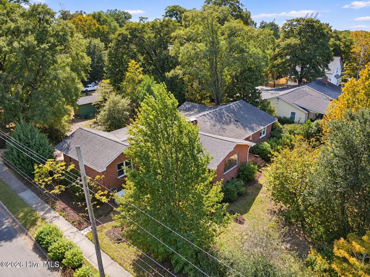 Single Family Residence at 320 Northern Boulevard, Wilmington, NC 28401, photo 5 of 159