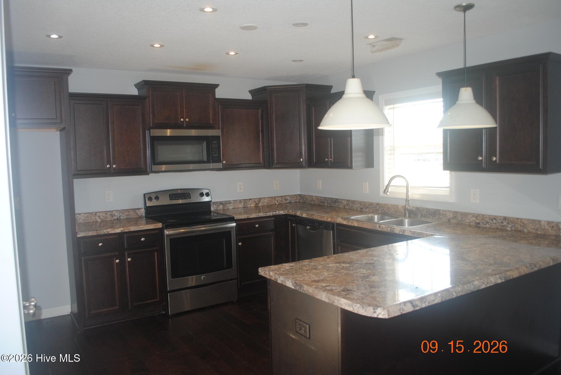 Single Family Residence at 505 Duet Court, Richlands, NC 28574, photo 15 of 20