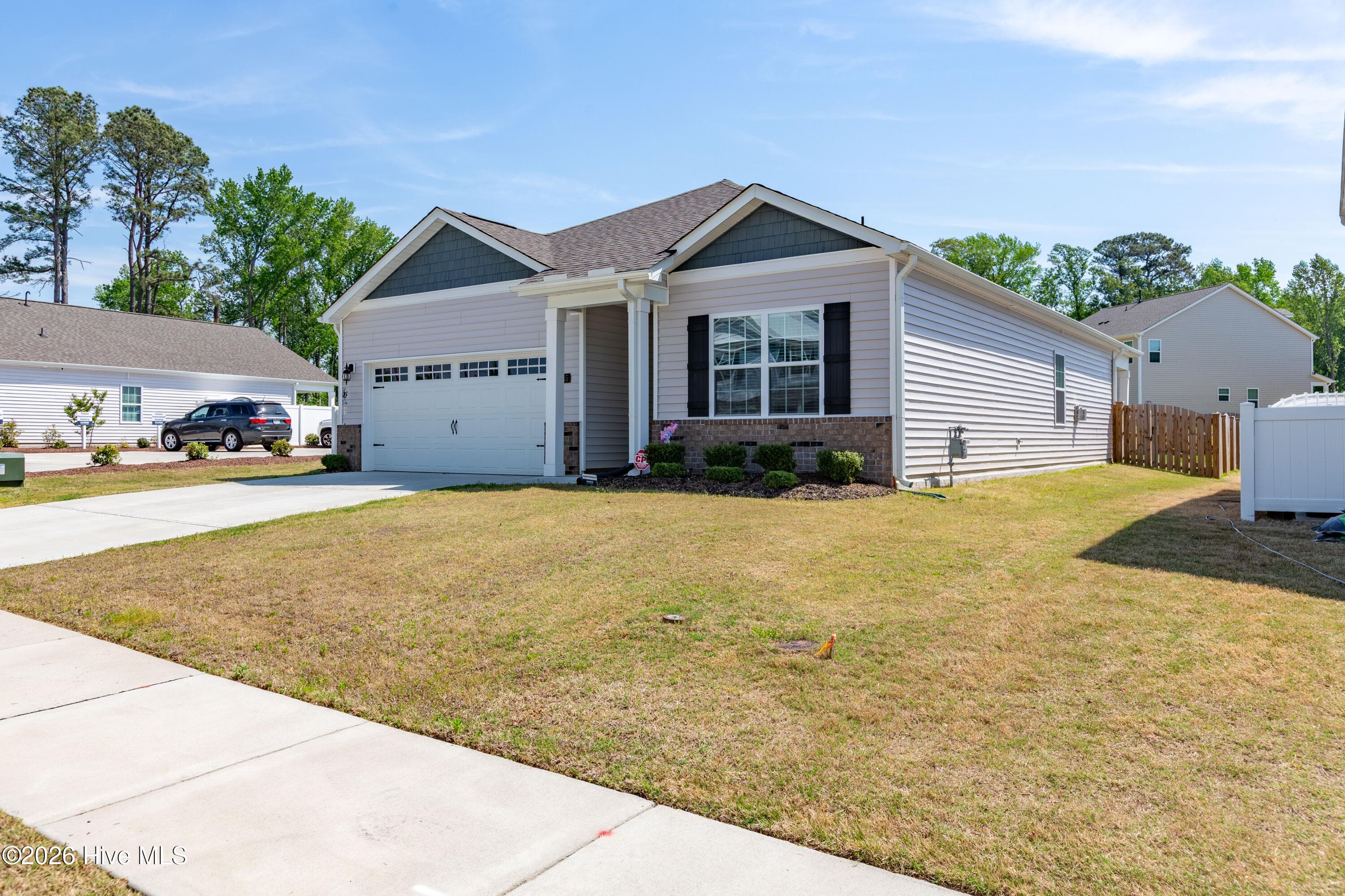 Single Family Residence at 1015 Saddlebrook Drive, Rocky Mount, NC 27804, photo 3 of 39