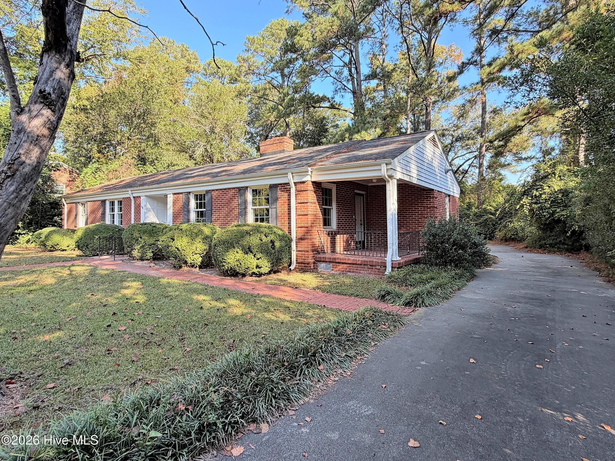 Single Family Residence at 2003 E Mulberry Street, Goldsboro, NC 27530, photo 2 of 34