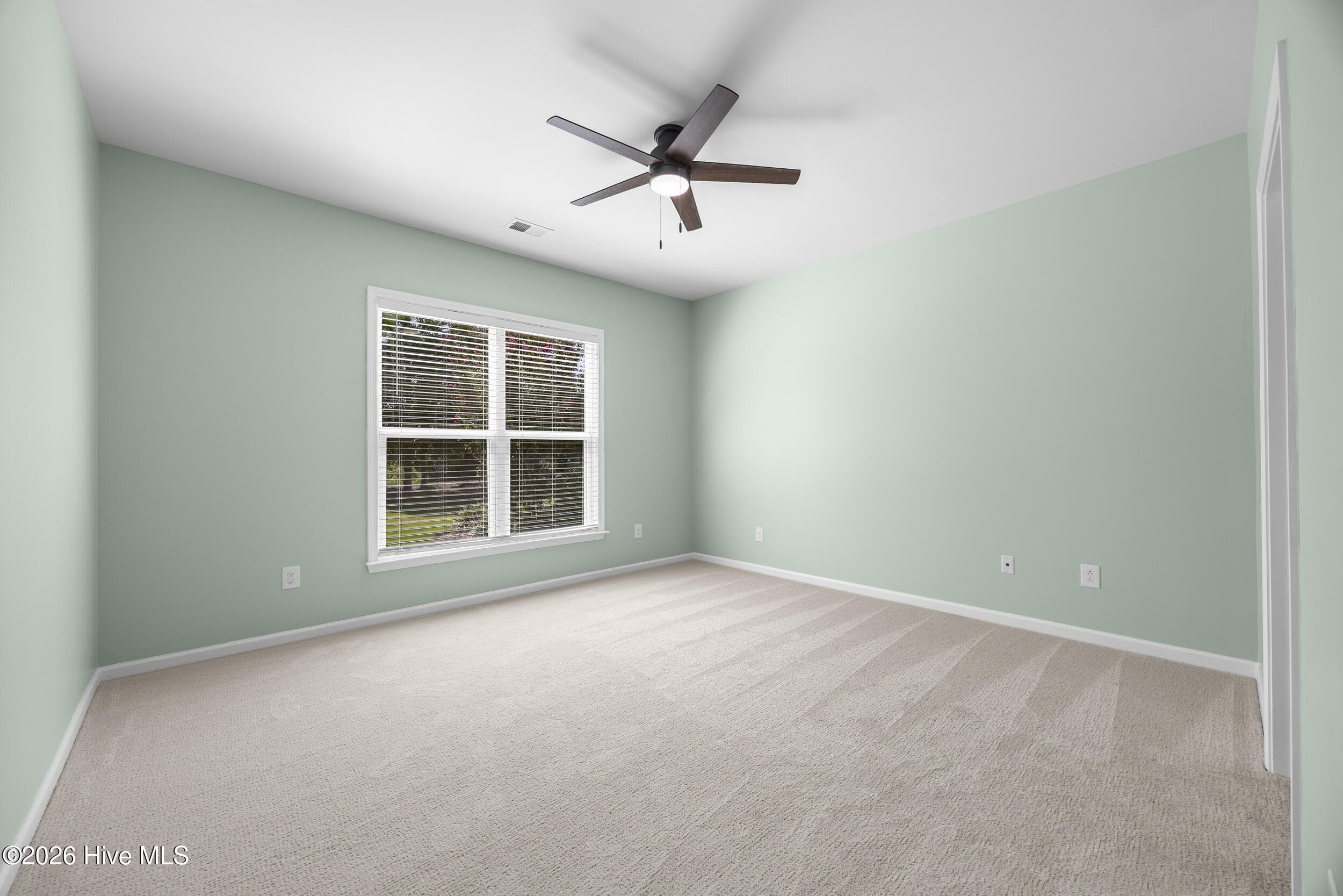 Single Family Residence at 3708 Old Sand Mine Drive, Wilmington, NC 28412, photo 16 of 43