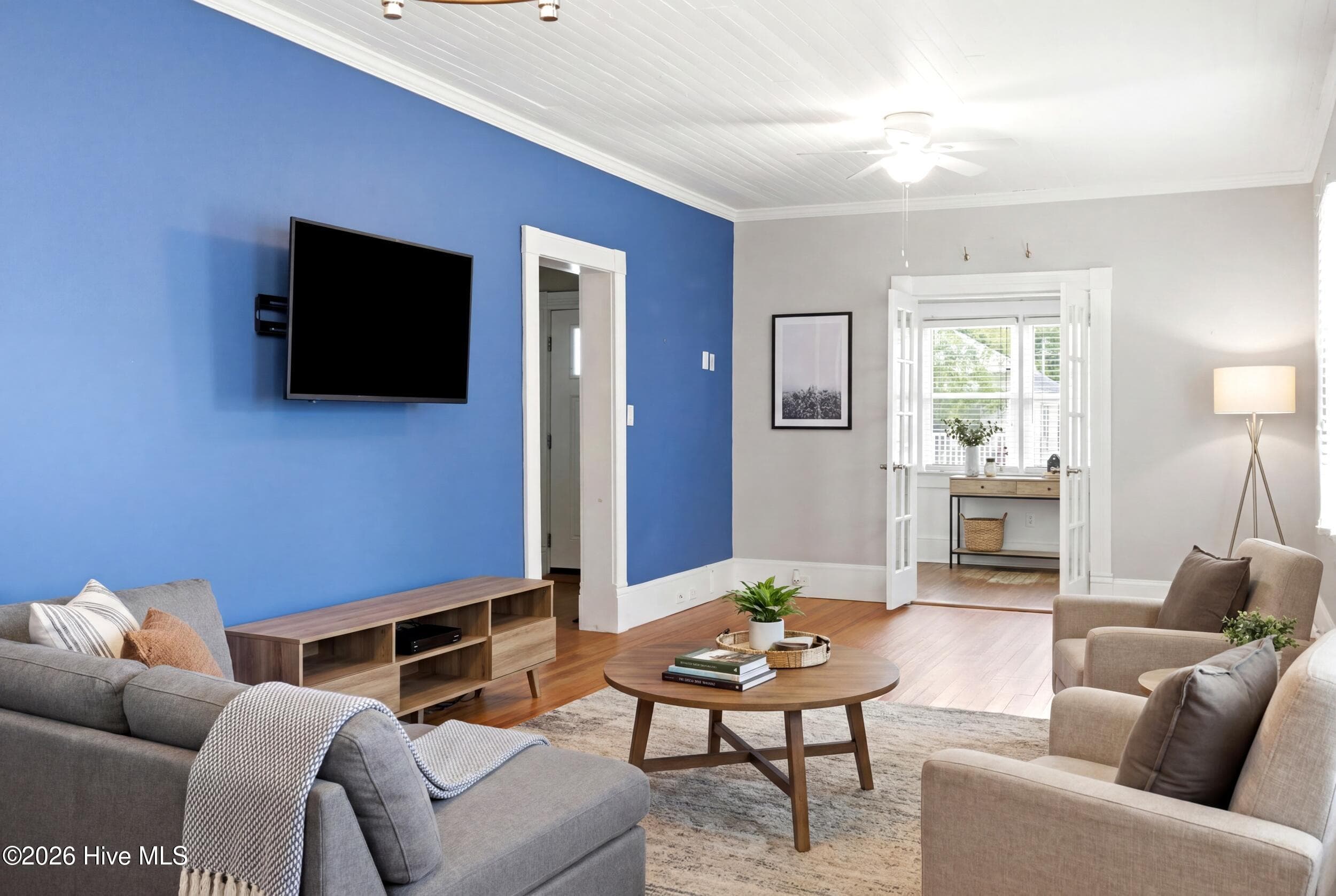 Single Family Residence at 307 Avenue B, New Bern, NC 28560, photo 10 of 55