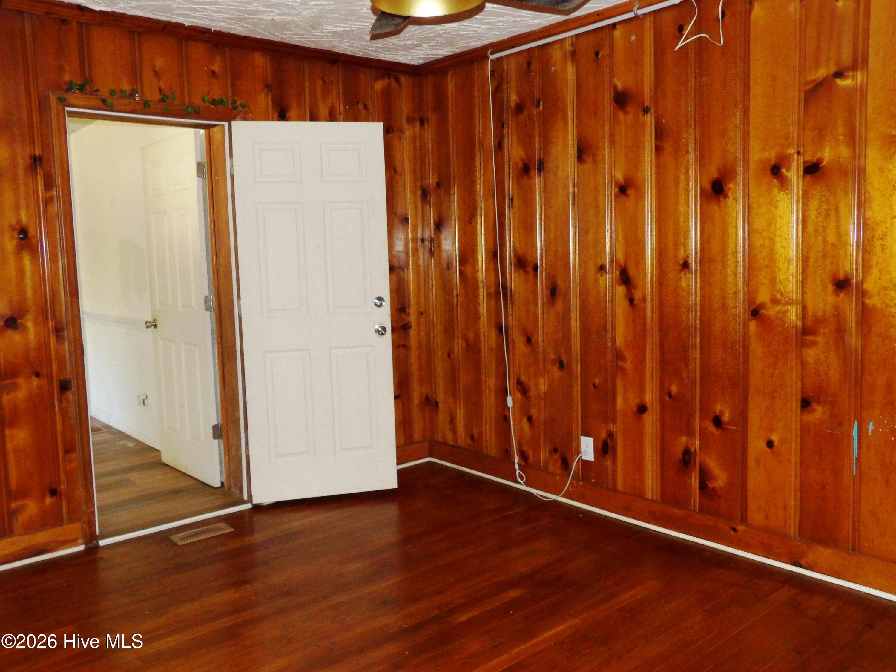Single Family Residence at 1113 Woodrow Street S, Wilson, NC 27893, photo 6 of 15