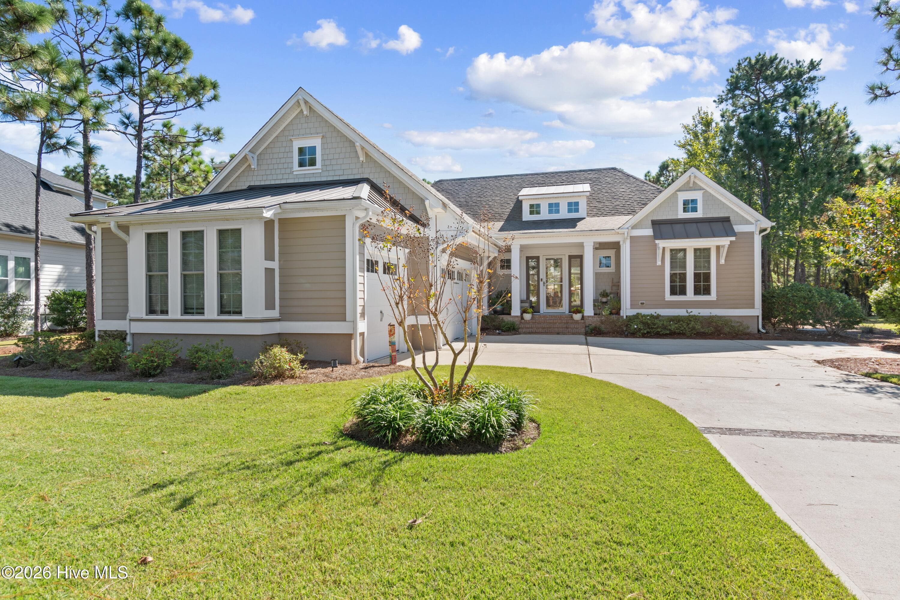 Single Family Residence at 3183 Moss Hammock Wynd, Southport, NC 28461, photo 3 of 101
