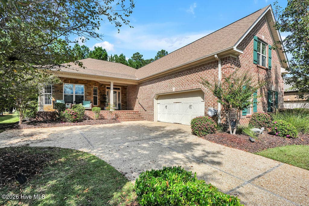 2504 Belshaw Drive, Leland, NC 28451
