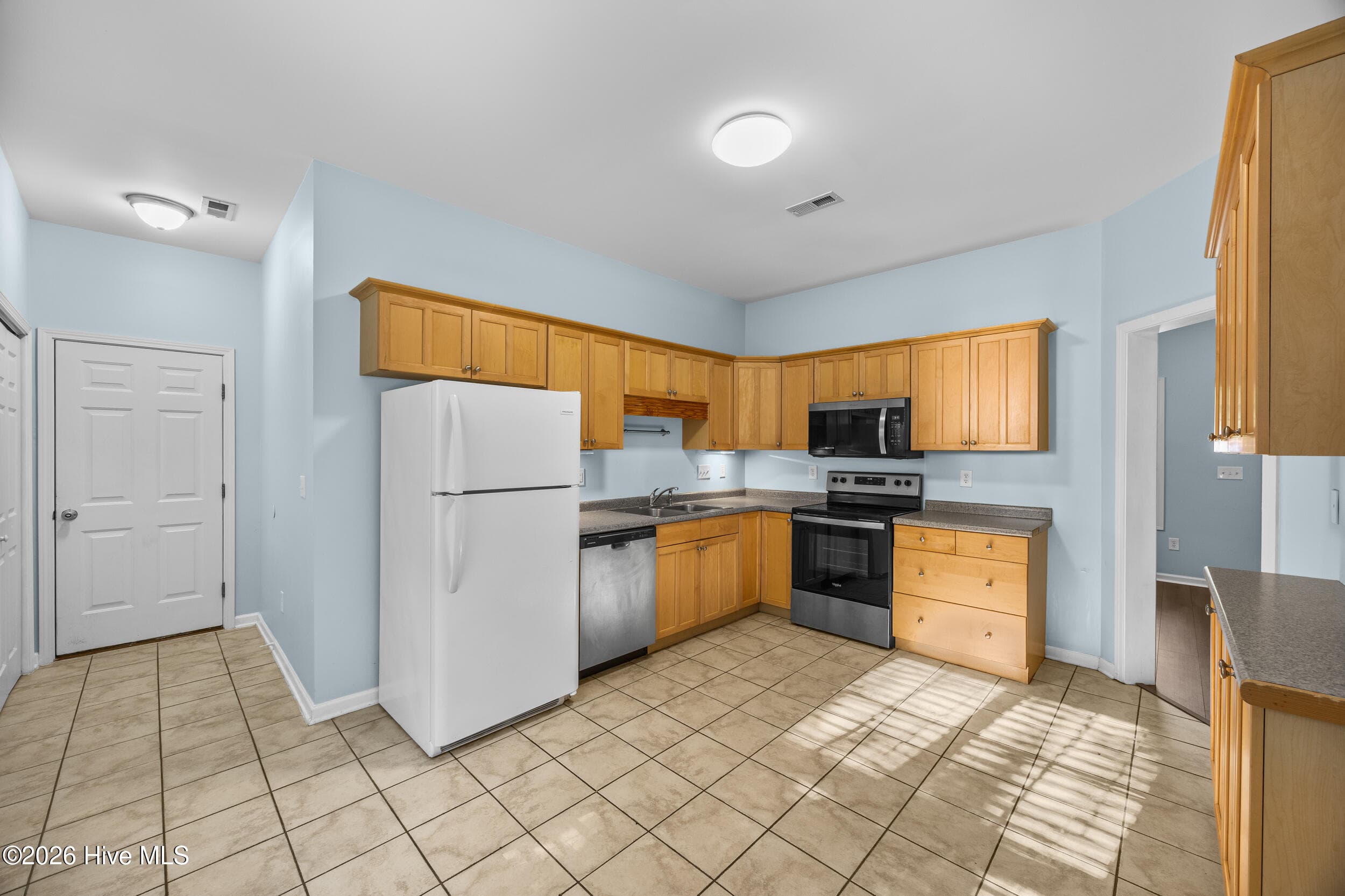 Single Family Residence at 537 Bonham Avenue, Wilmington, NC 28403, photo 14 of 55