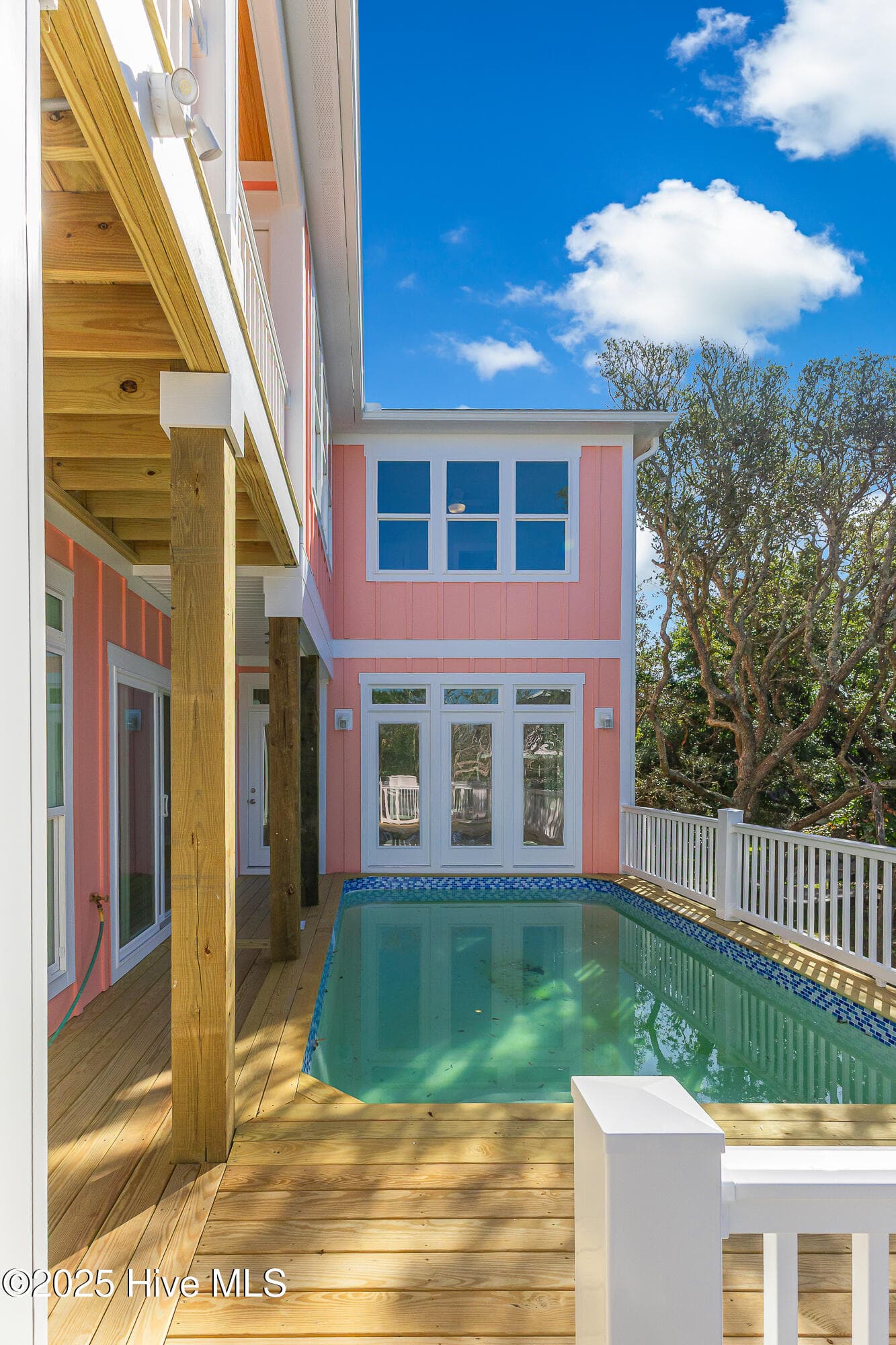 Single Family Residence at 114 SE 75th Street, Oak Island, NC 28465, photo 95 of 164