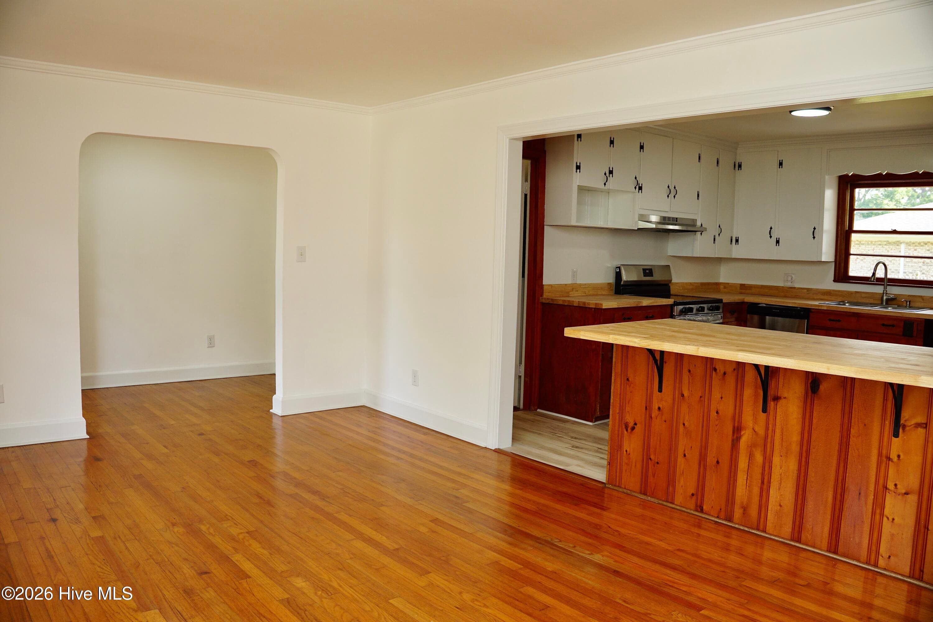 Single Family Residence at 1215 N Respess Street, Washington, NC 27889, photo 6 of 17